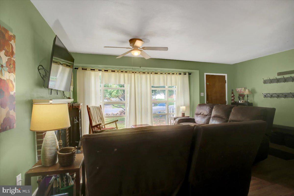 GREENBERRY HILLS - Residential