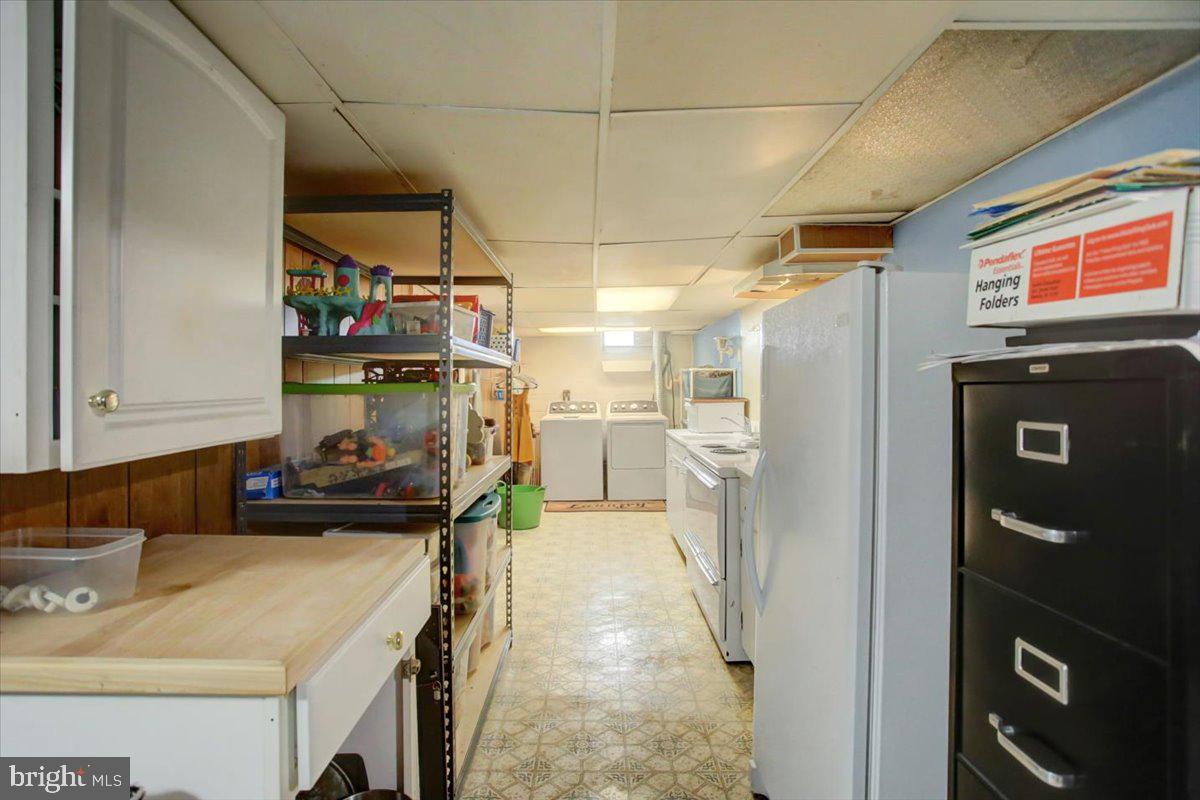 GREENBERRY HILLS - Residential