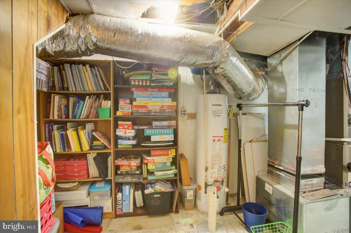 GREENBERRY HILLS - Residential