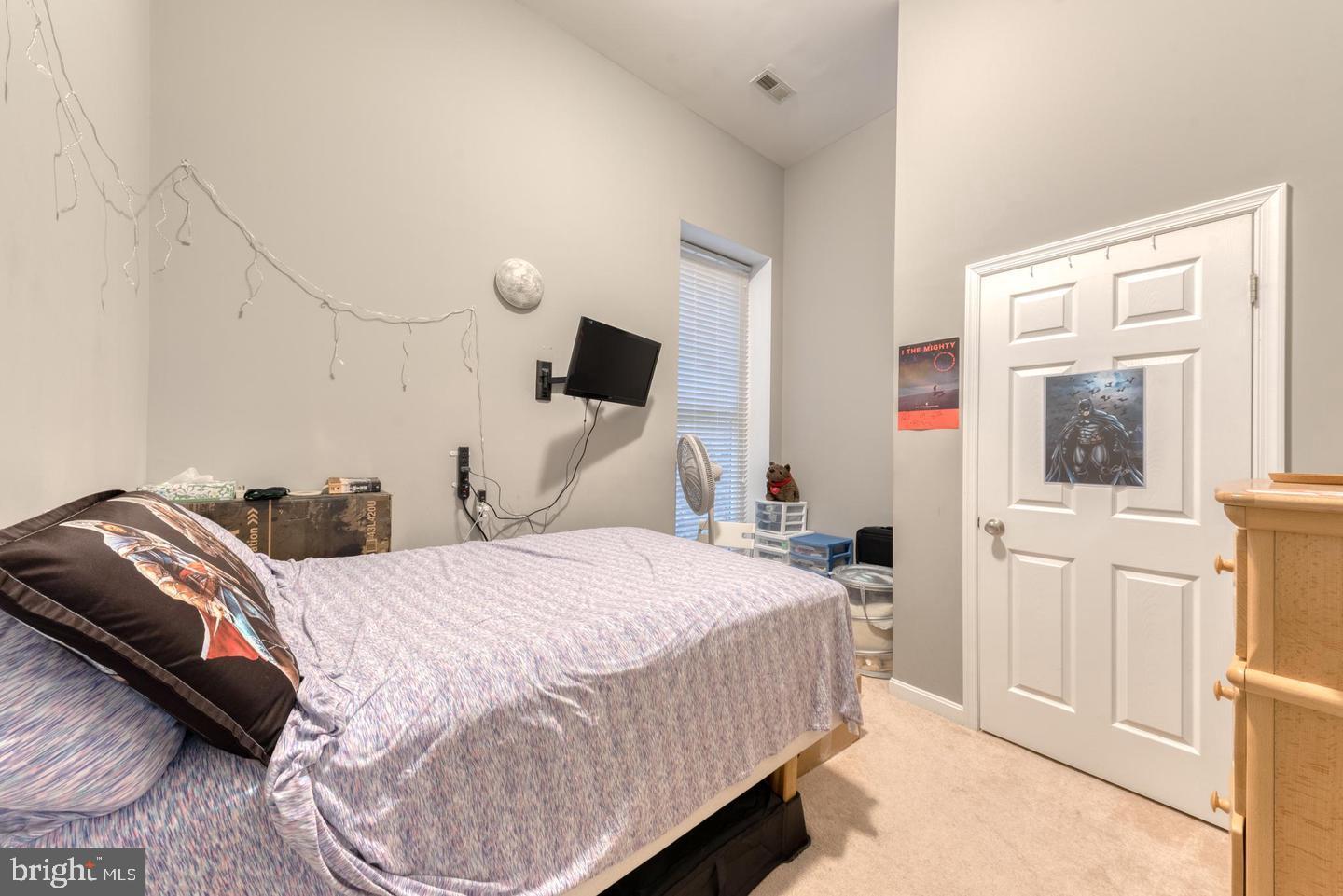 MOUNT VERNON PLACE HISTORIC DISTRICT - Residential Lease