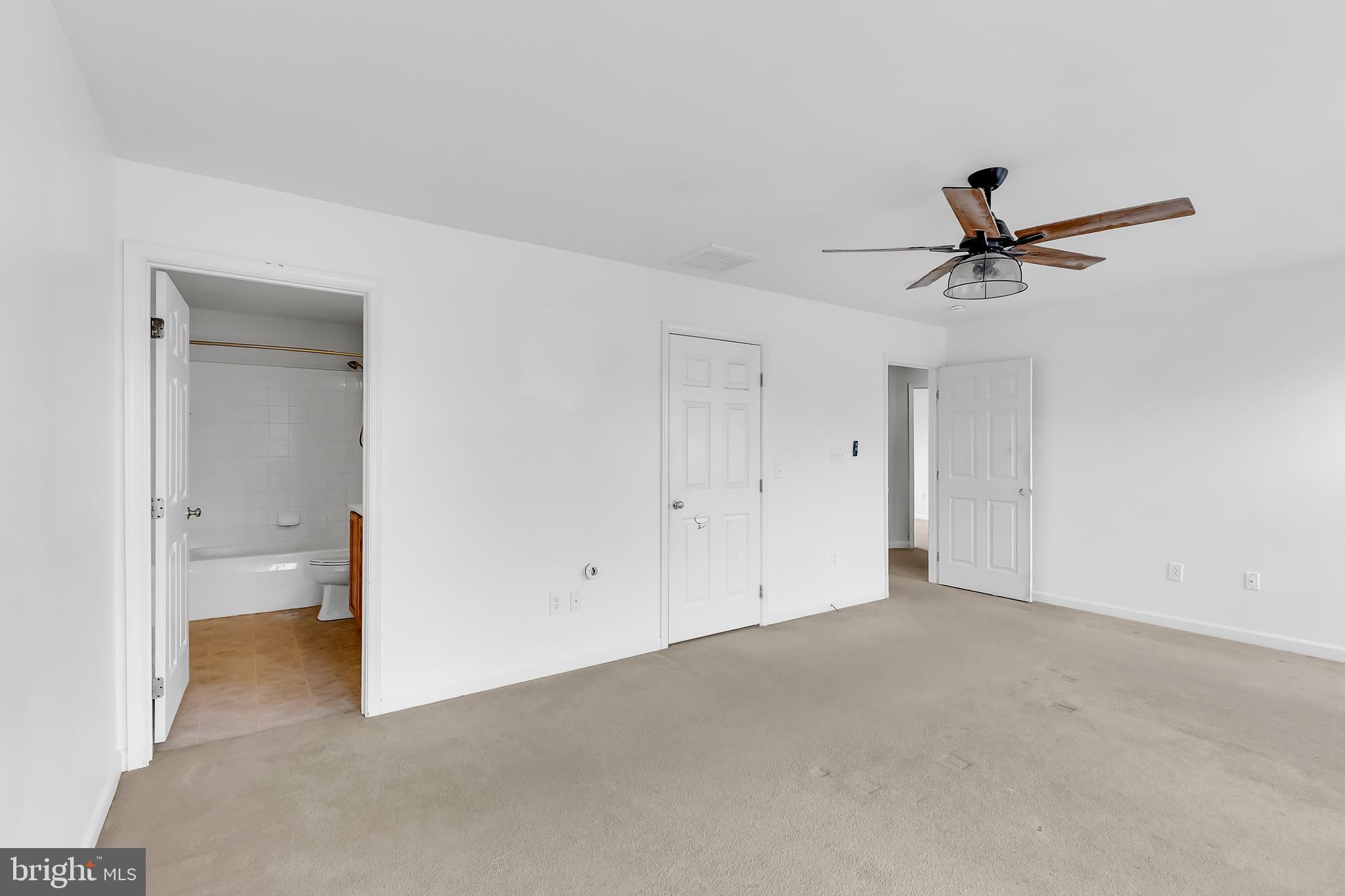 CEDAR COMMONS - Residential