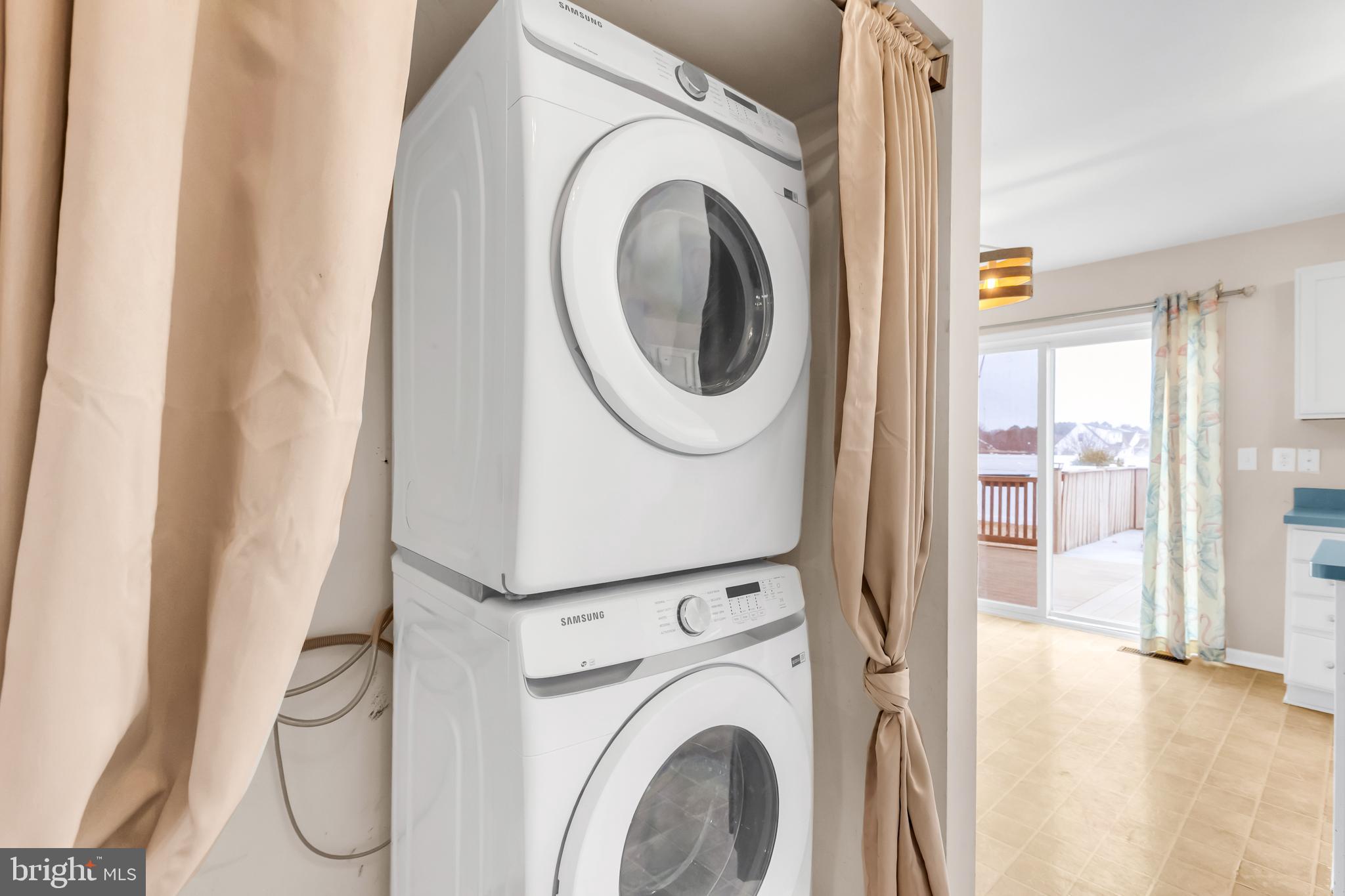 CEDAR COMMONS - Residential