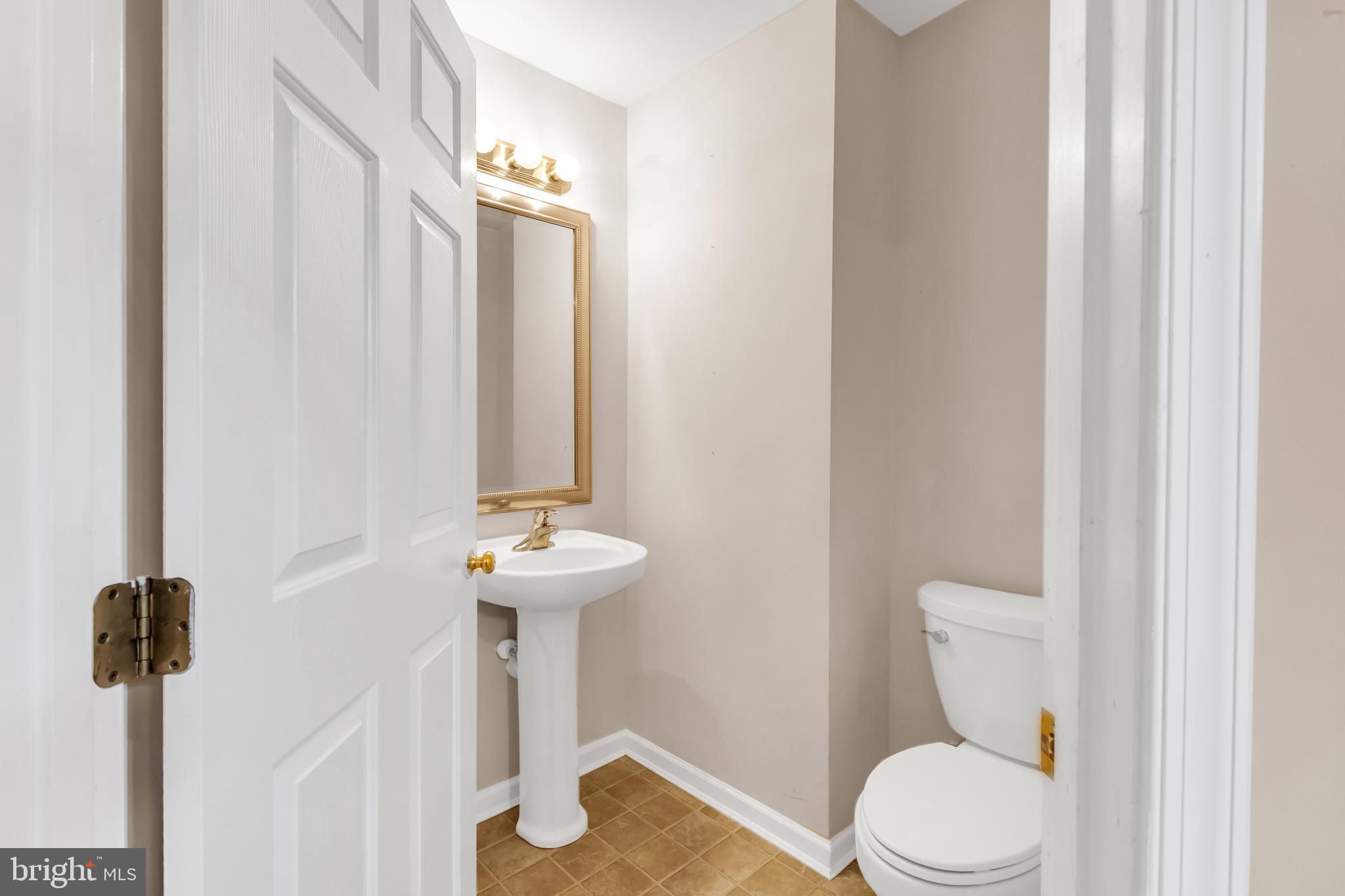 CEDAR COMMONS - Residential