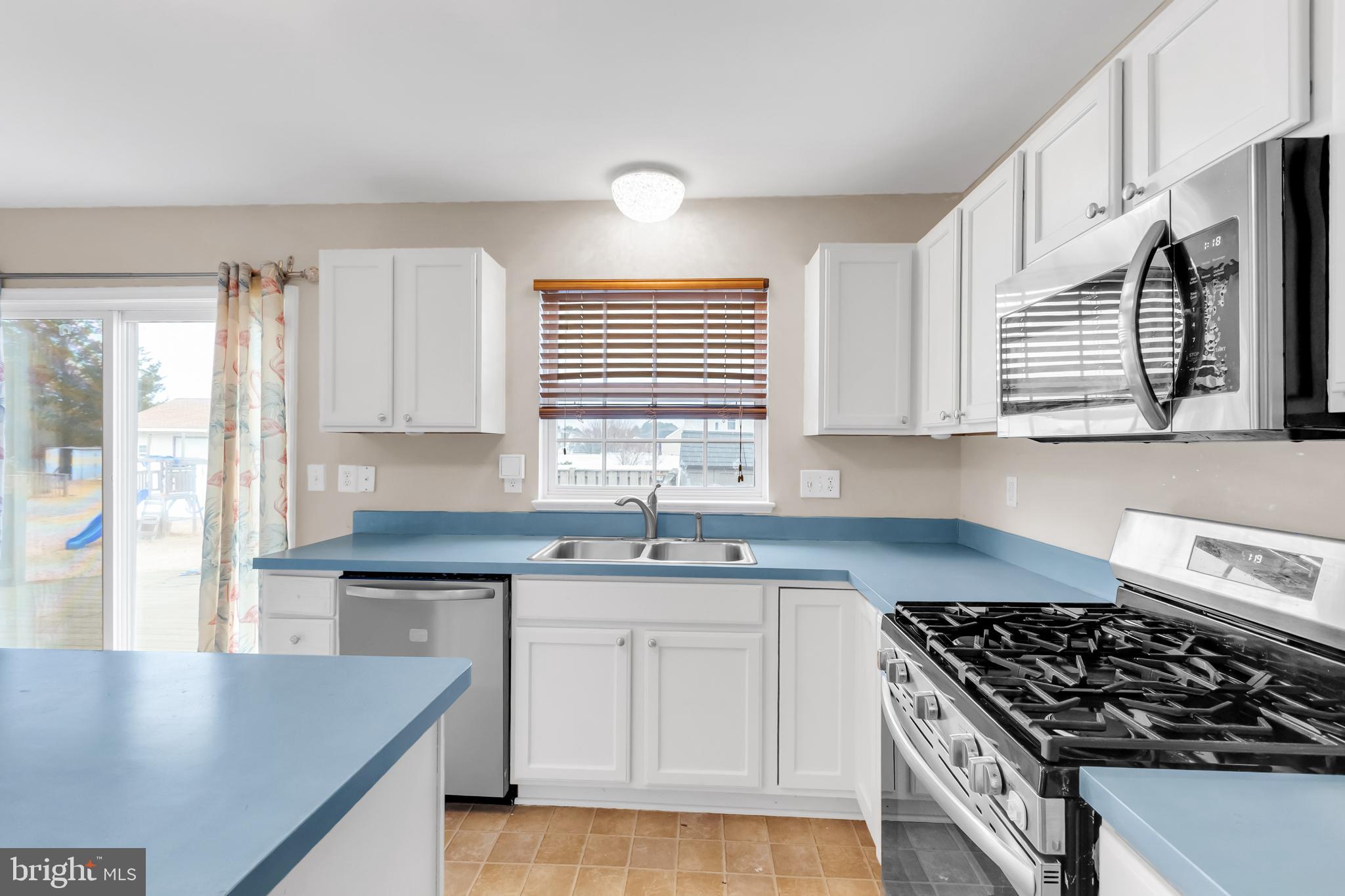 CEDAR COMMONS - Residential