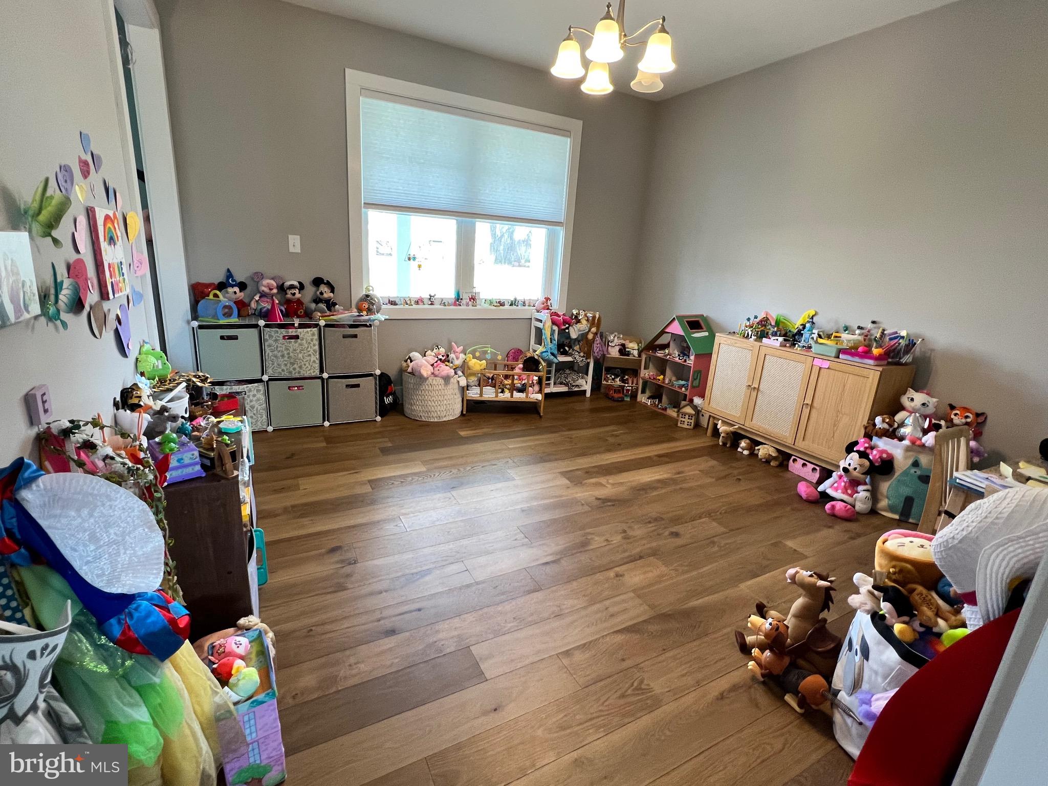 DEERFIELD VILLAGE - Residential