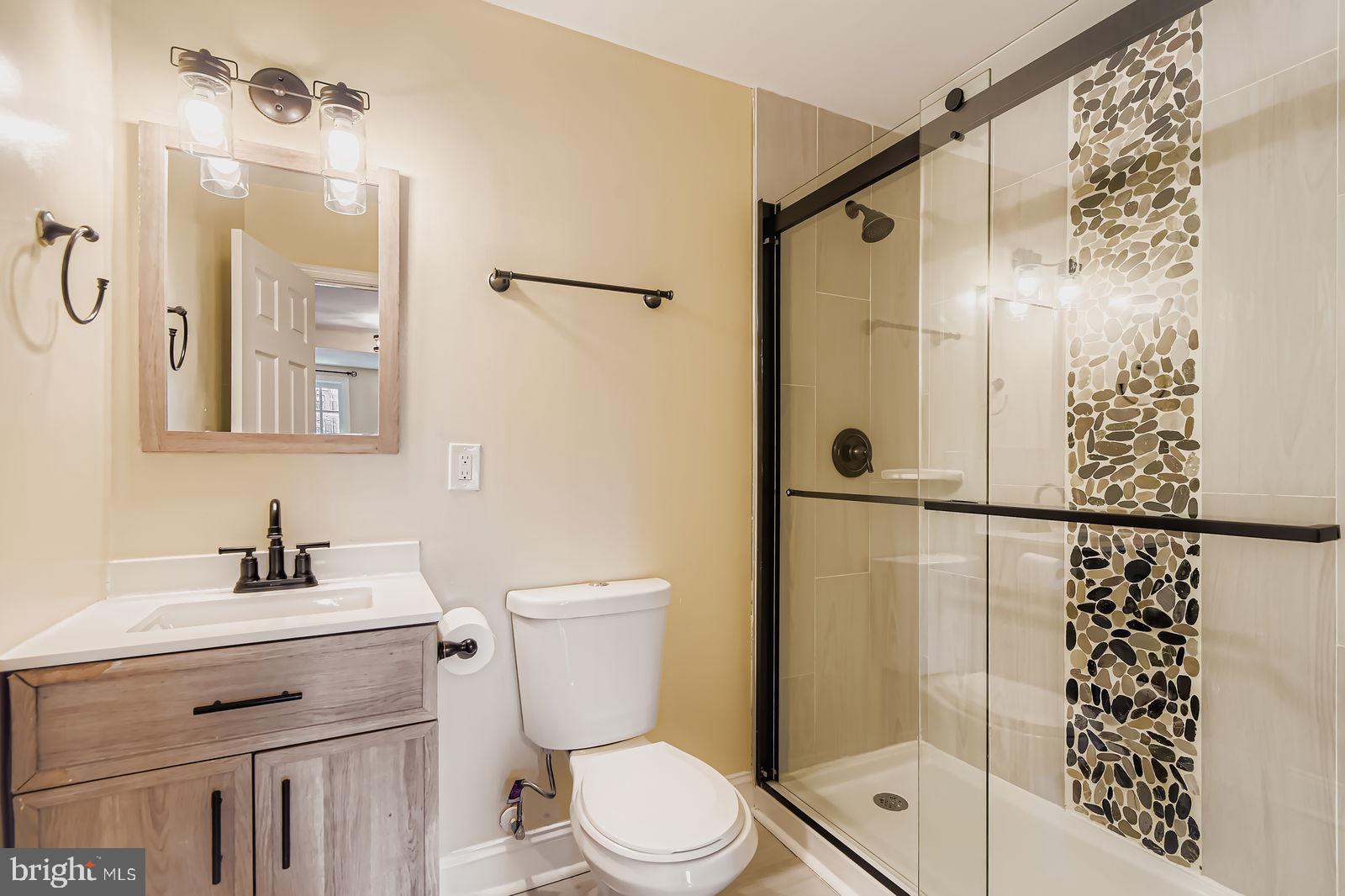 CHARLES VILLAGE - Residential Lease