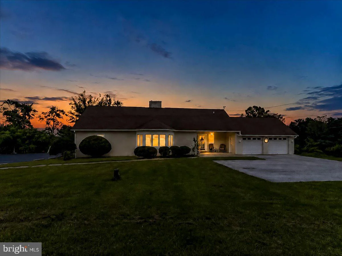1679 Horseshoe Pike, Glenmoore, PA, 19343