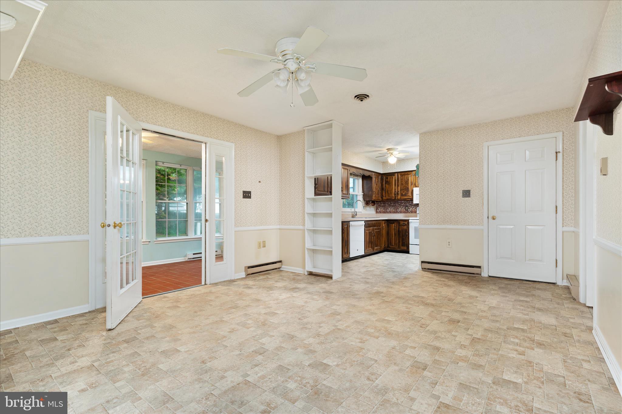 FREDERICKTOWNE - Residential