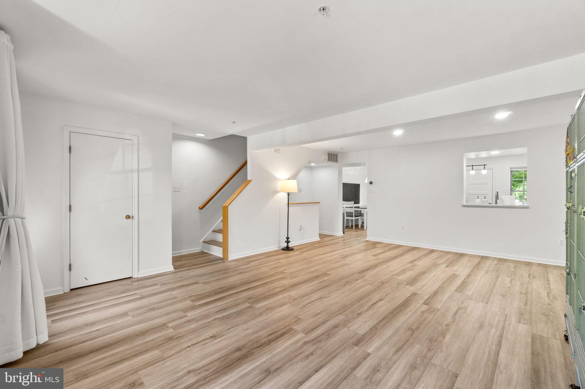 VILLAGE OF HICKORY RIDGE - Residential