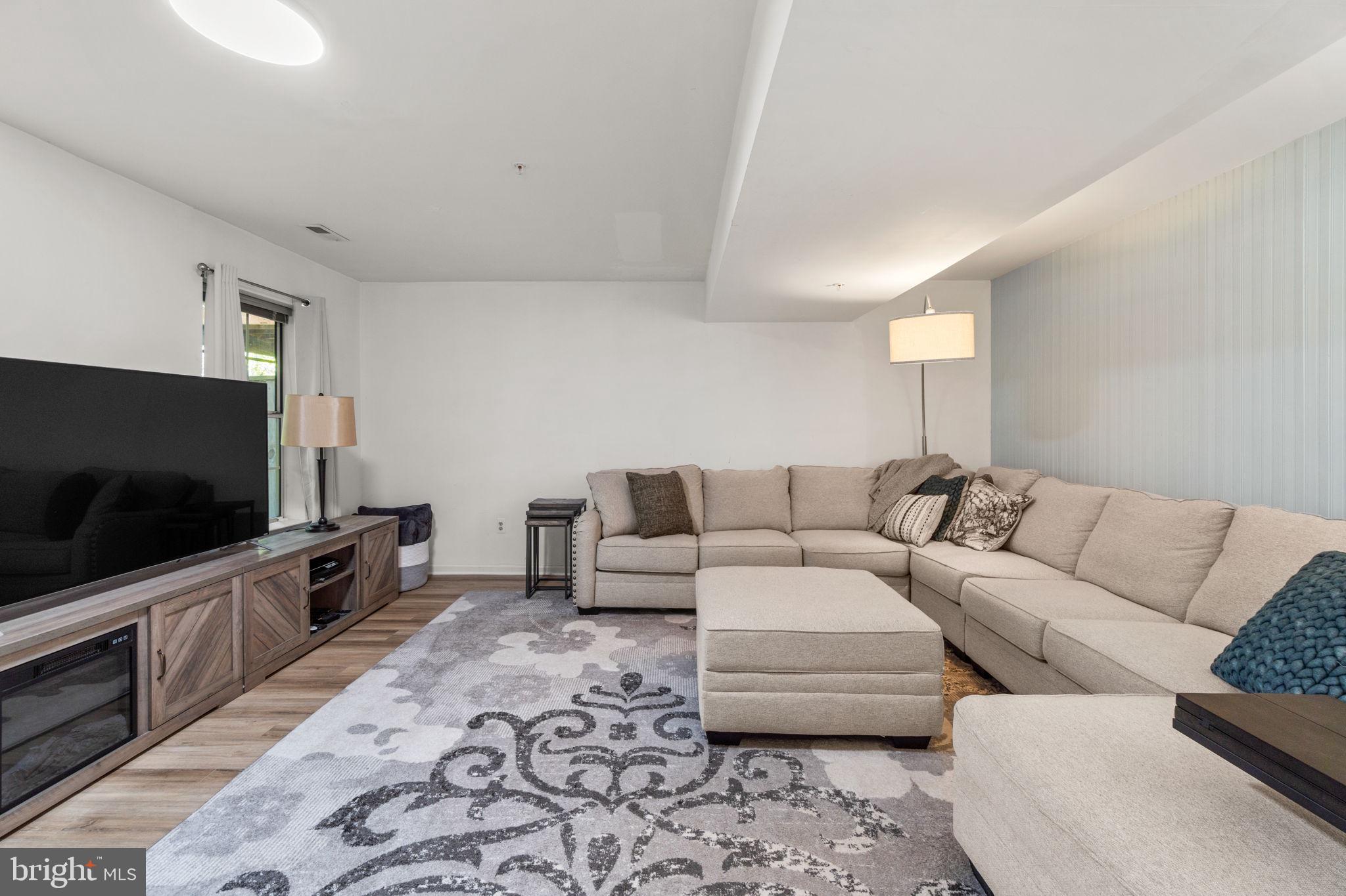 VILLAGE OF HICKORY RIDGE - Residential