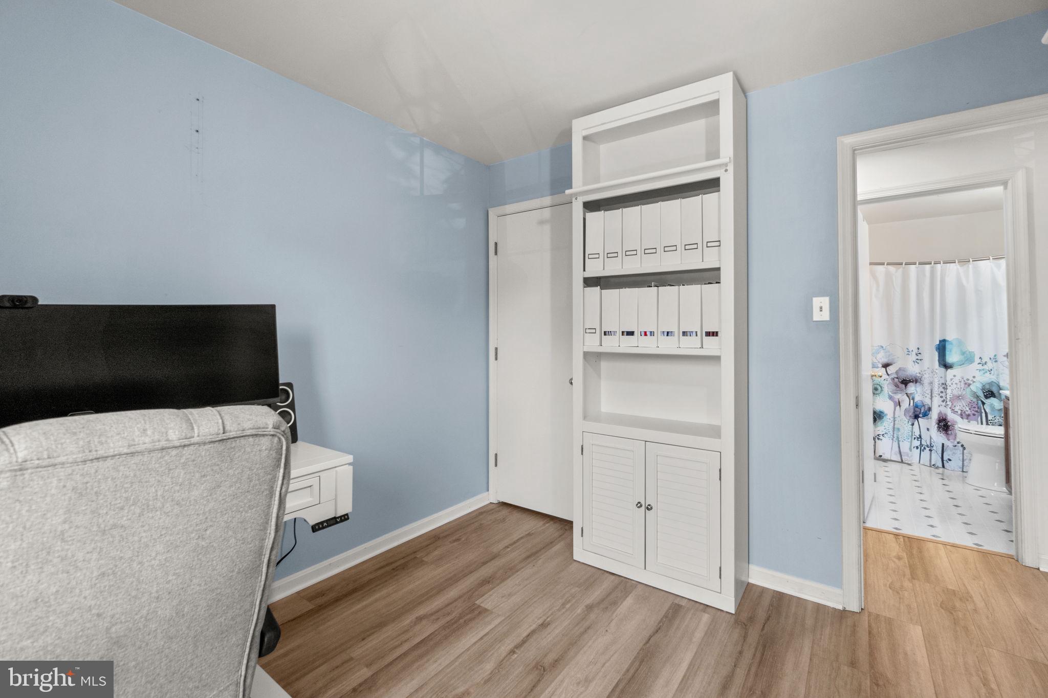 VILLAGE OF HICKORY RIDGE - Residential