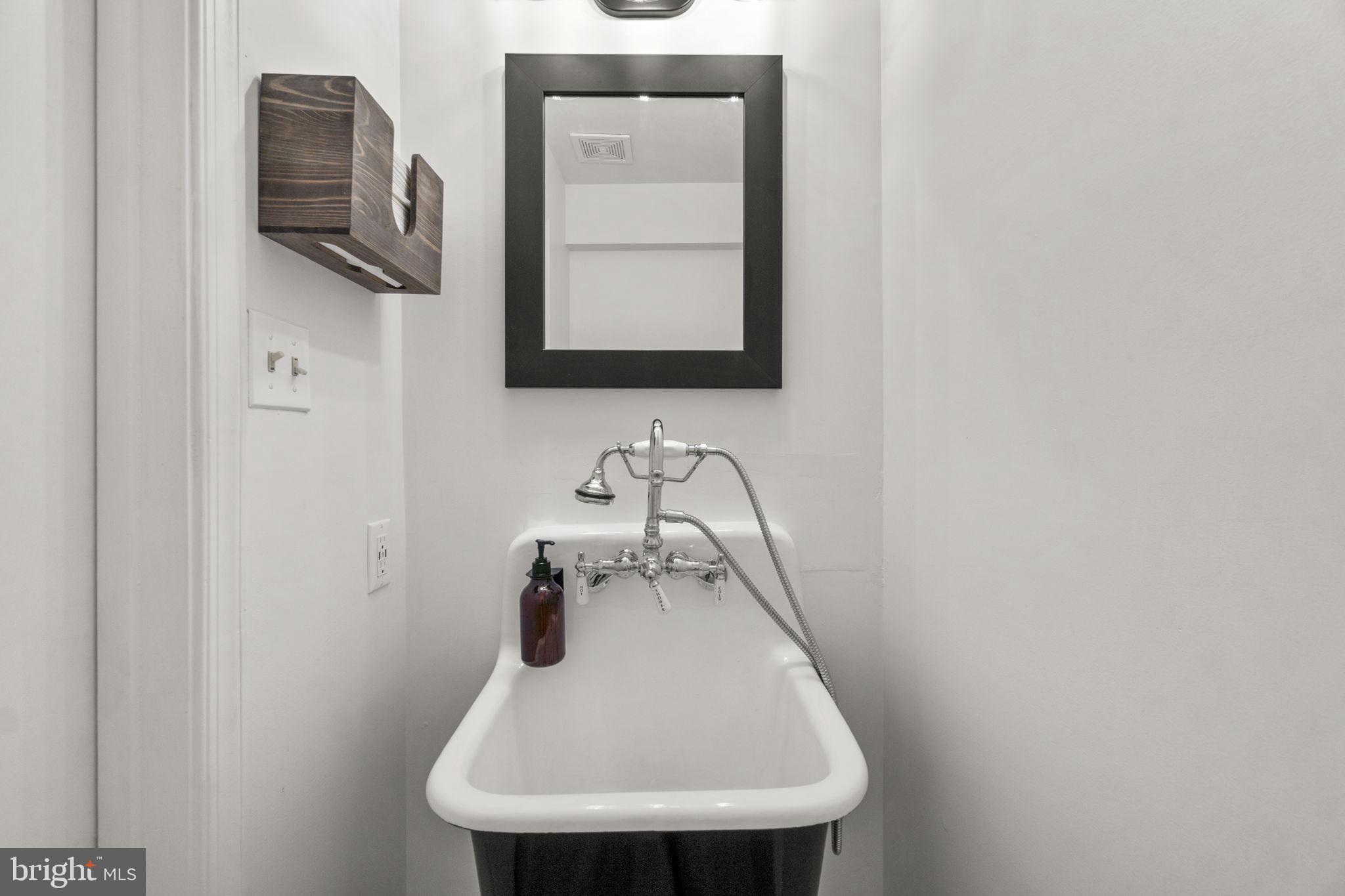 VILLAGE OF HICKORY RIDGE - Residential