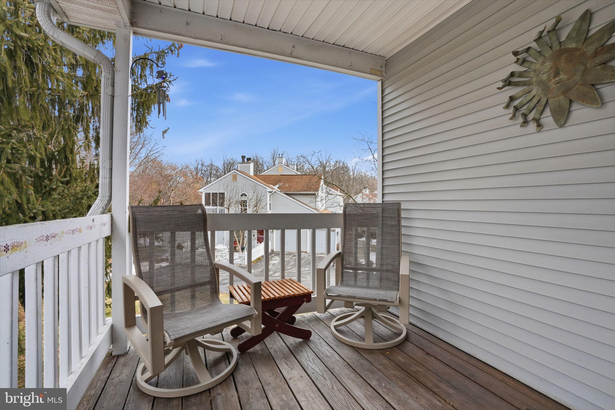 MAKEFIELD GLEN - Residential