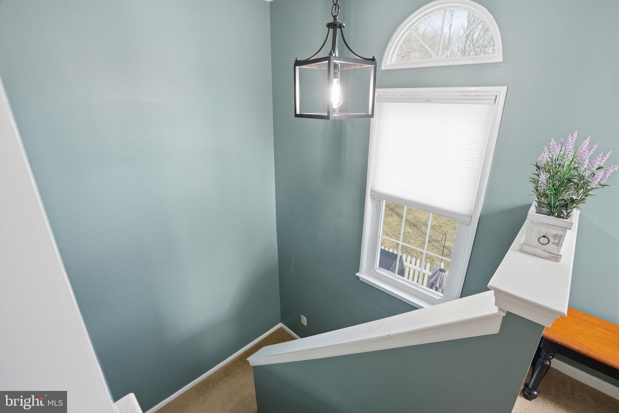 MAKEFIELD GLEN - Residential