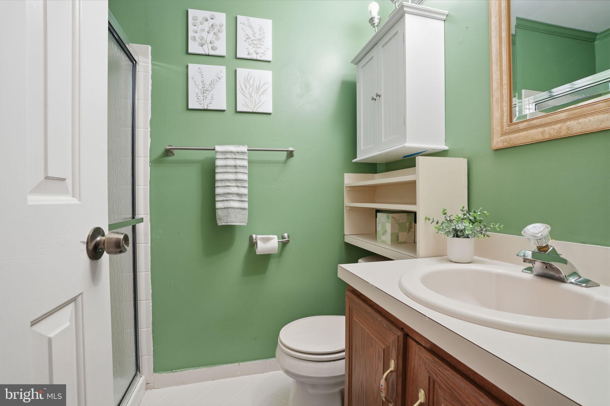 MAKEFIELD GLEN - Residential