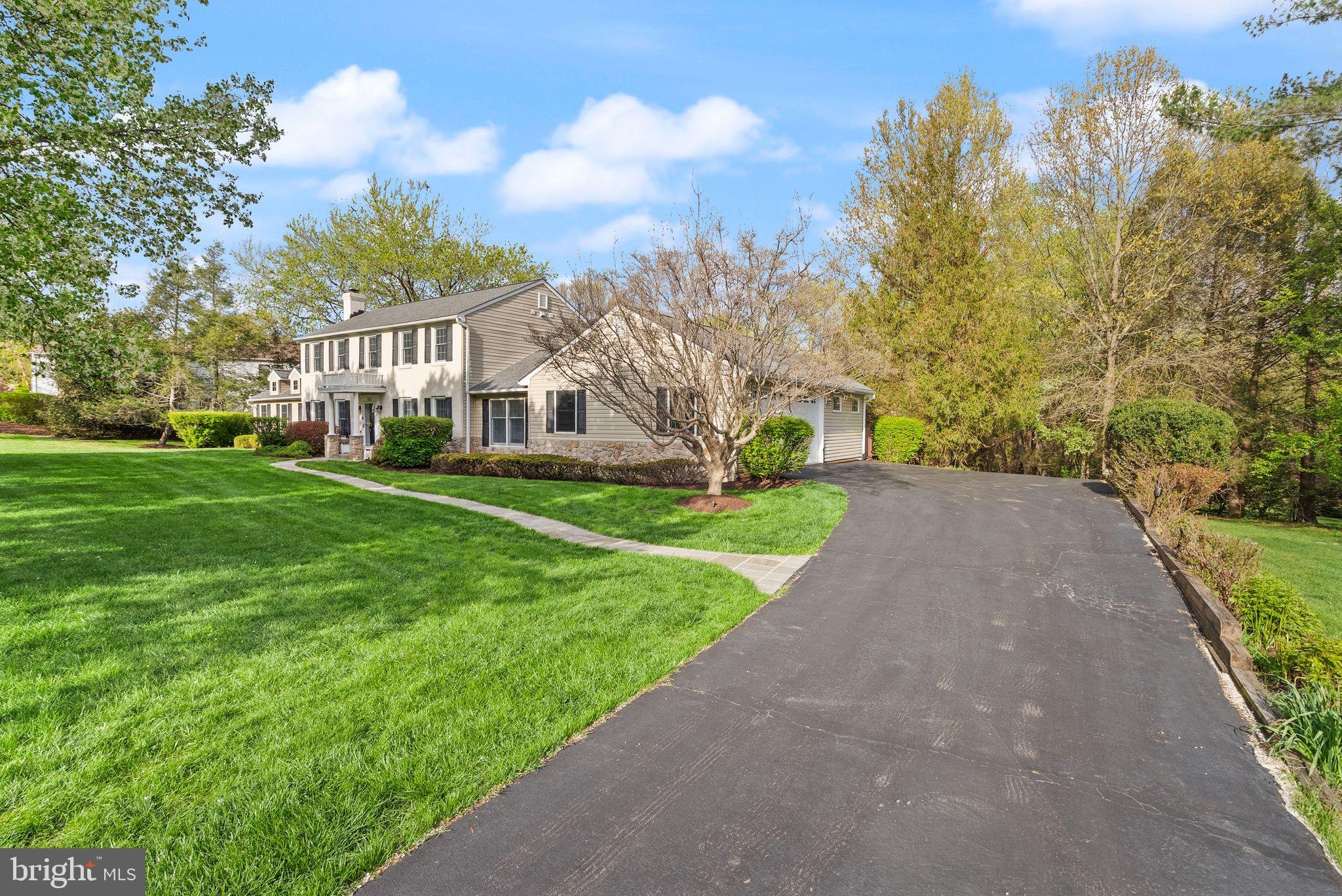 HICKORY CREEK - Residential