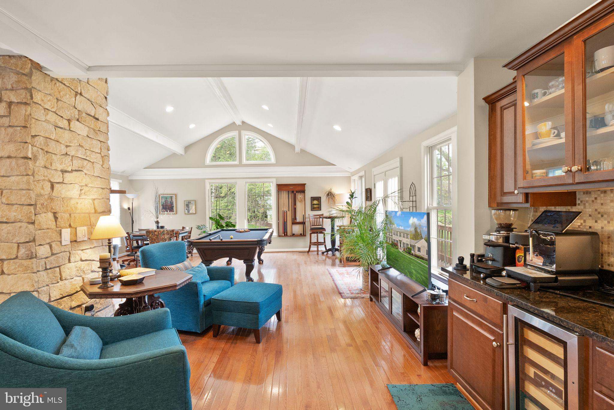 HICKORY CREEK - Residential