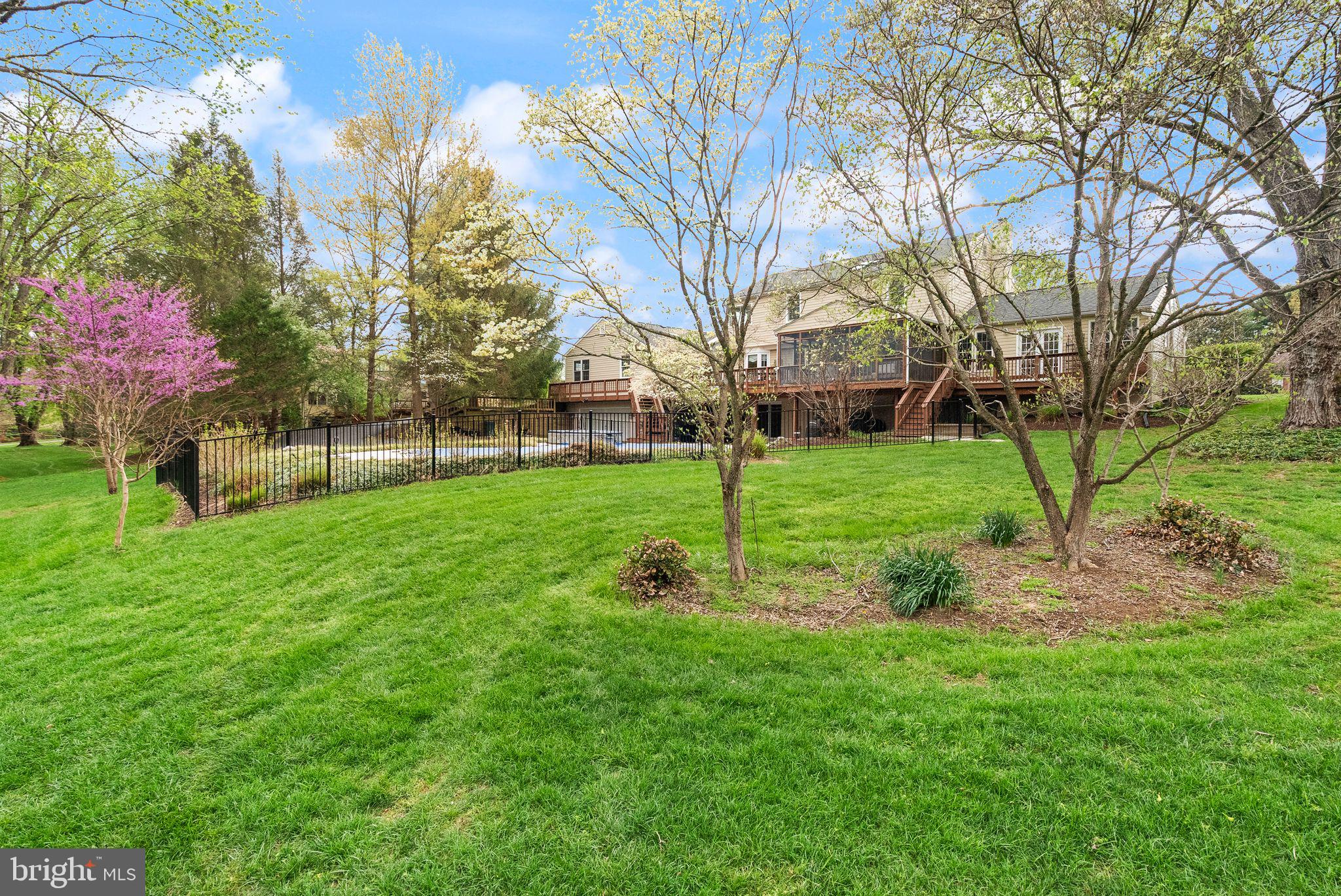 HICKORY CREEK - Residential