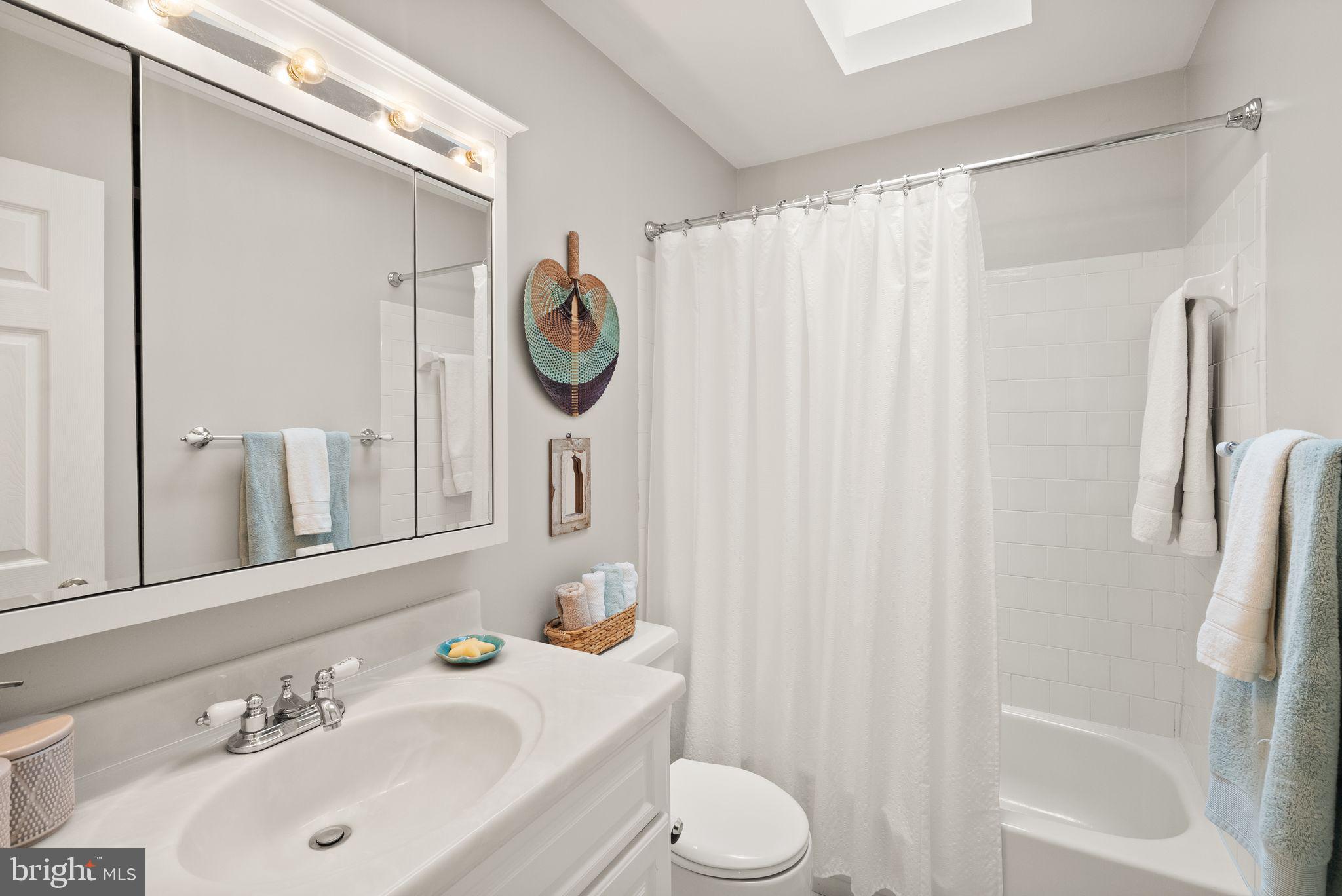 HICKORY CREEK - Residential