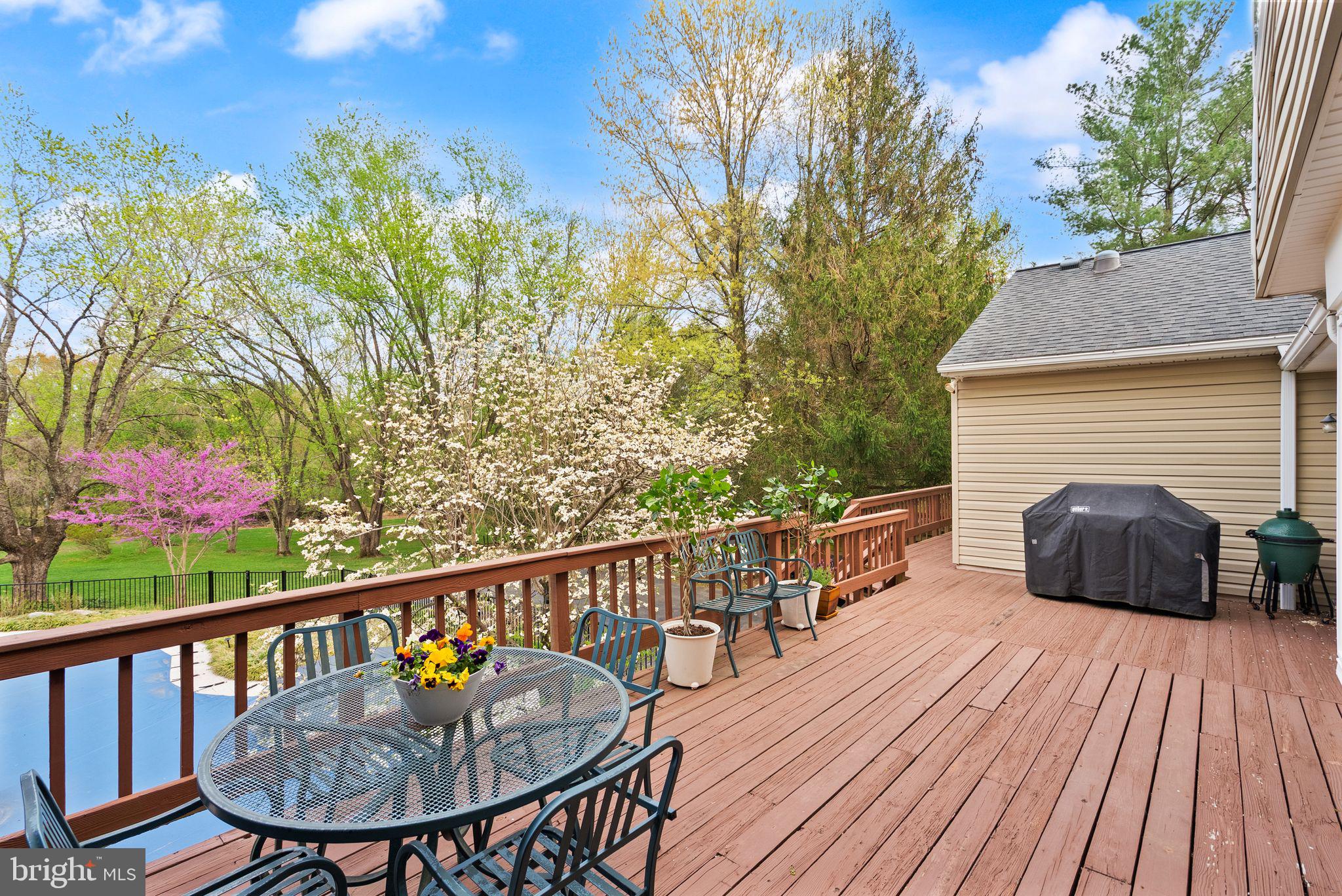 HICKORY CREEK - Residential