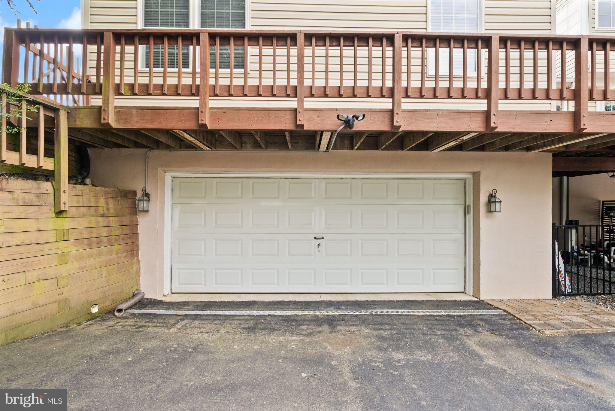 HICKORY CREEK - Residential