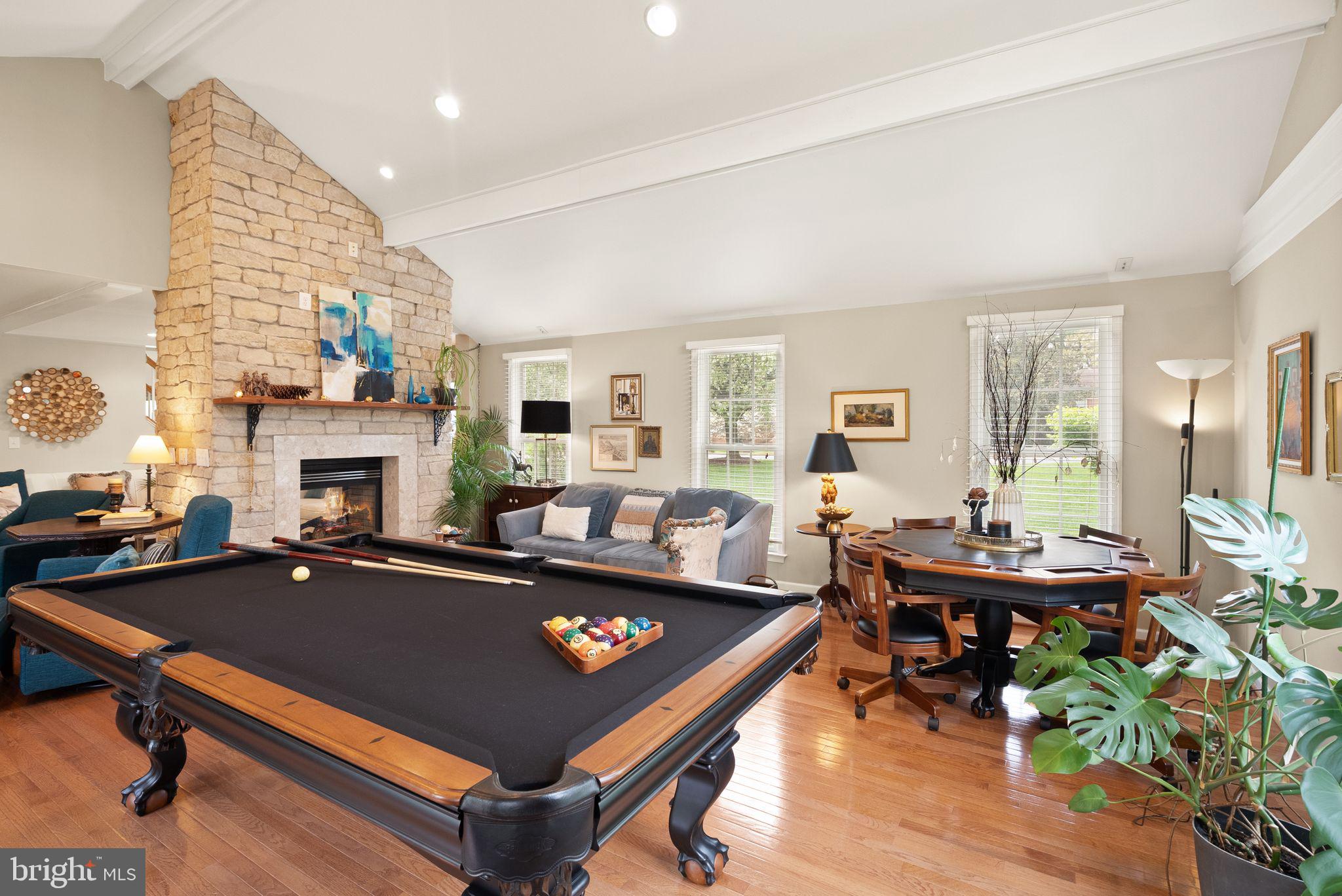 HICKORY CREEK - Residential