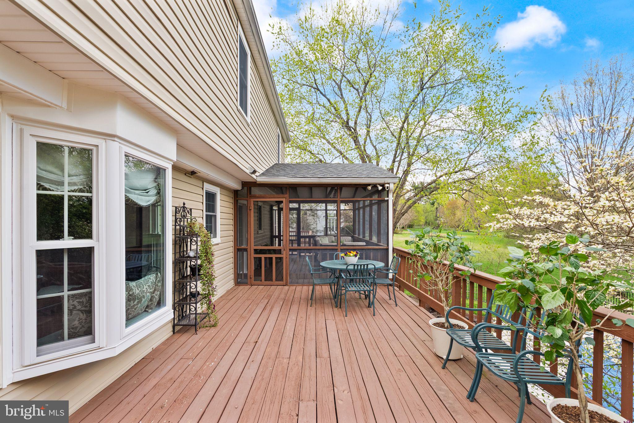 HICKORY CREEK - Residential