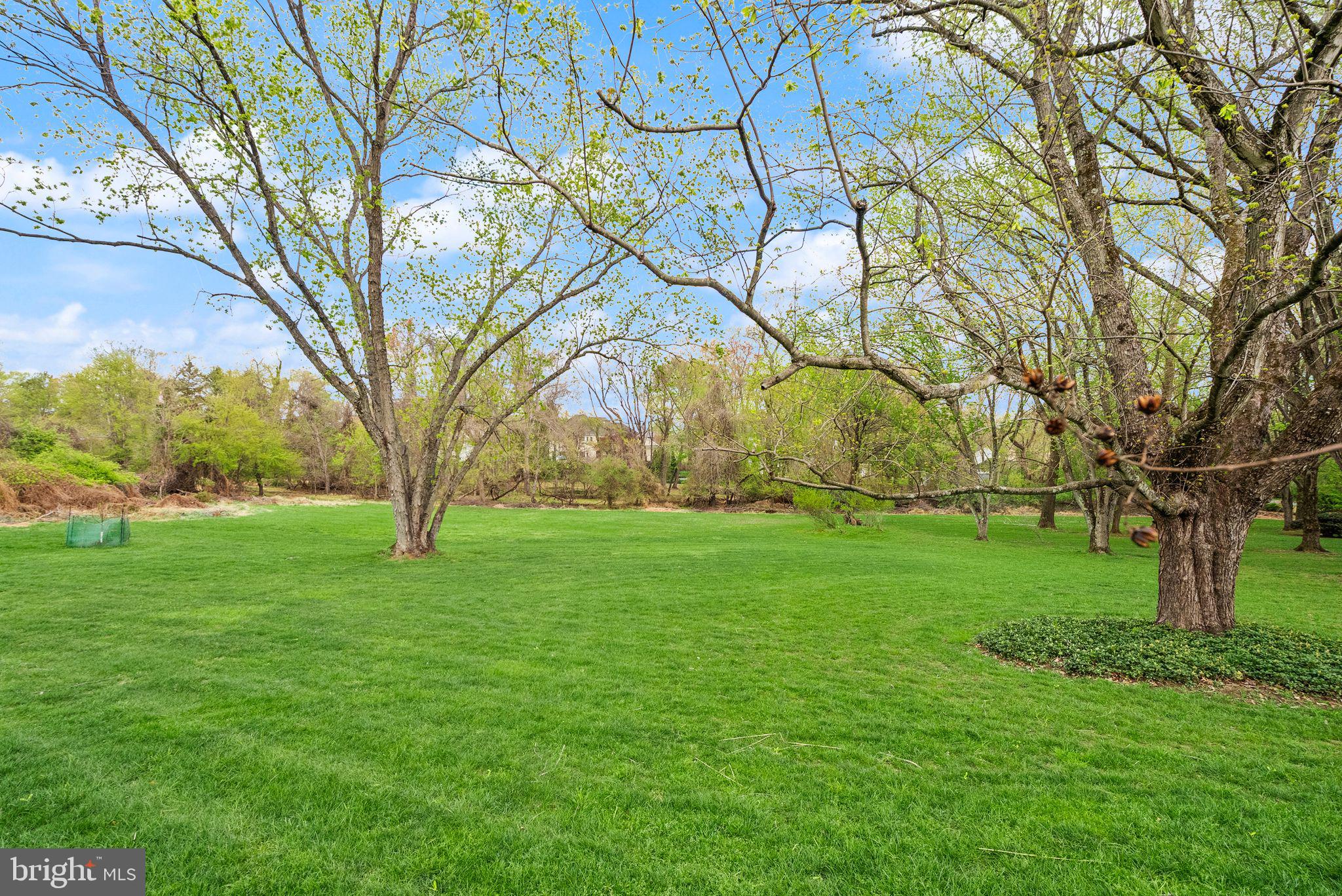 HICKORY CREEK - Residential