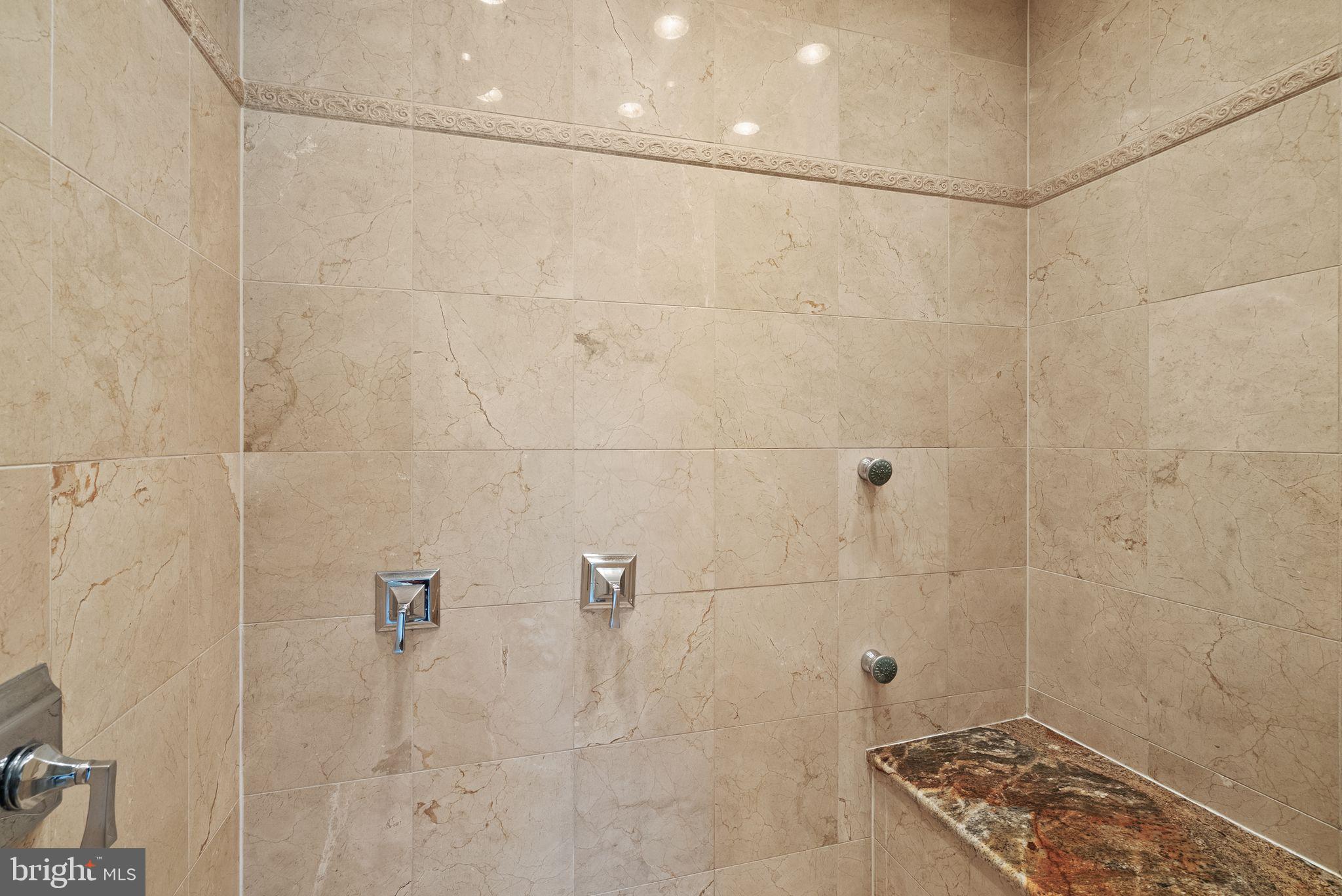 HICKORY CREEK - Residential