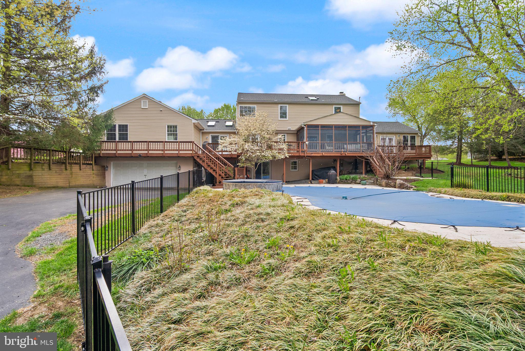 HICKORY CREEK - Residential