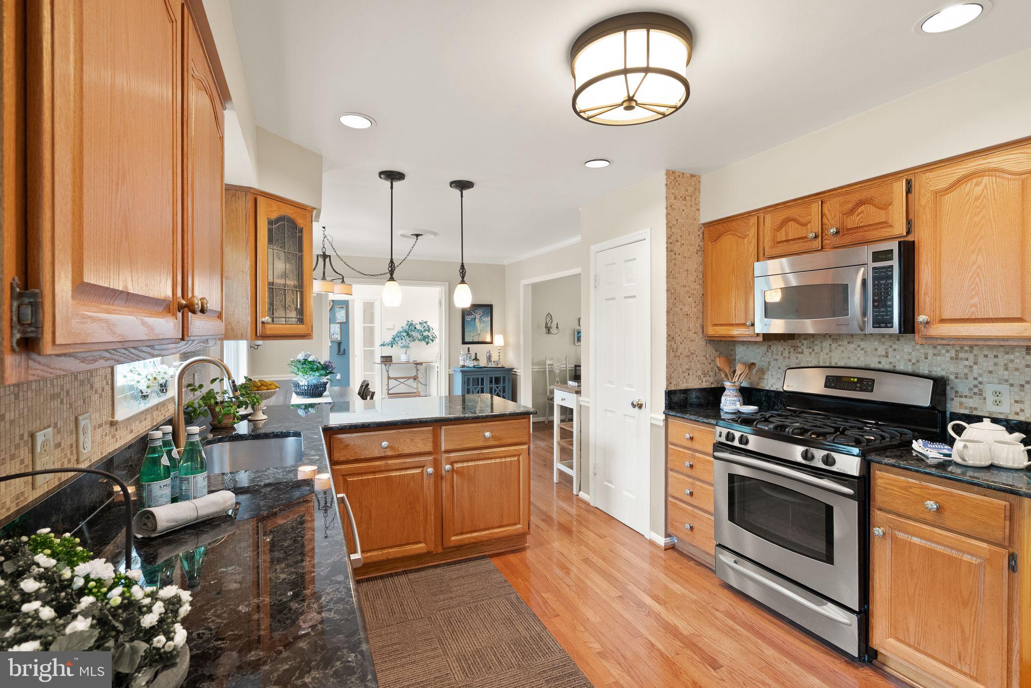 HICKORY CREEK - Residential