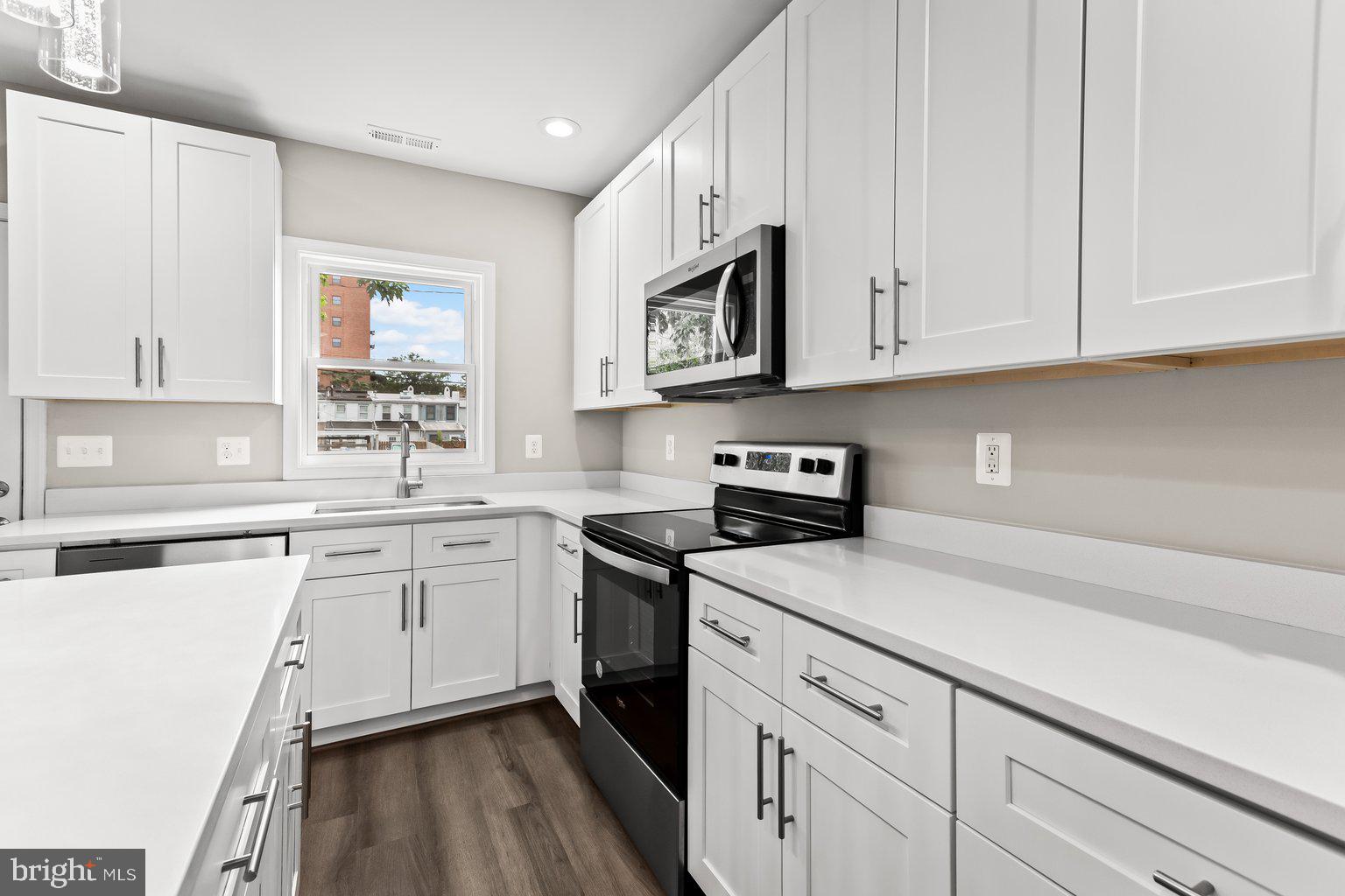 WASHINGTON VILLAGE - Residential