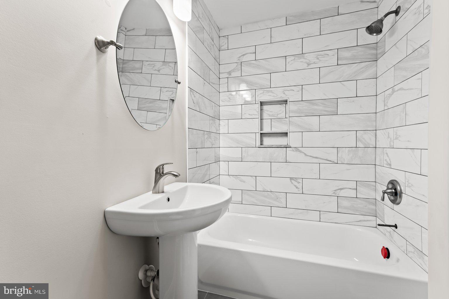 WASHINGTON VILLAGE - Residential