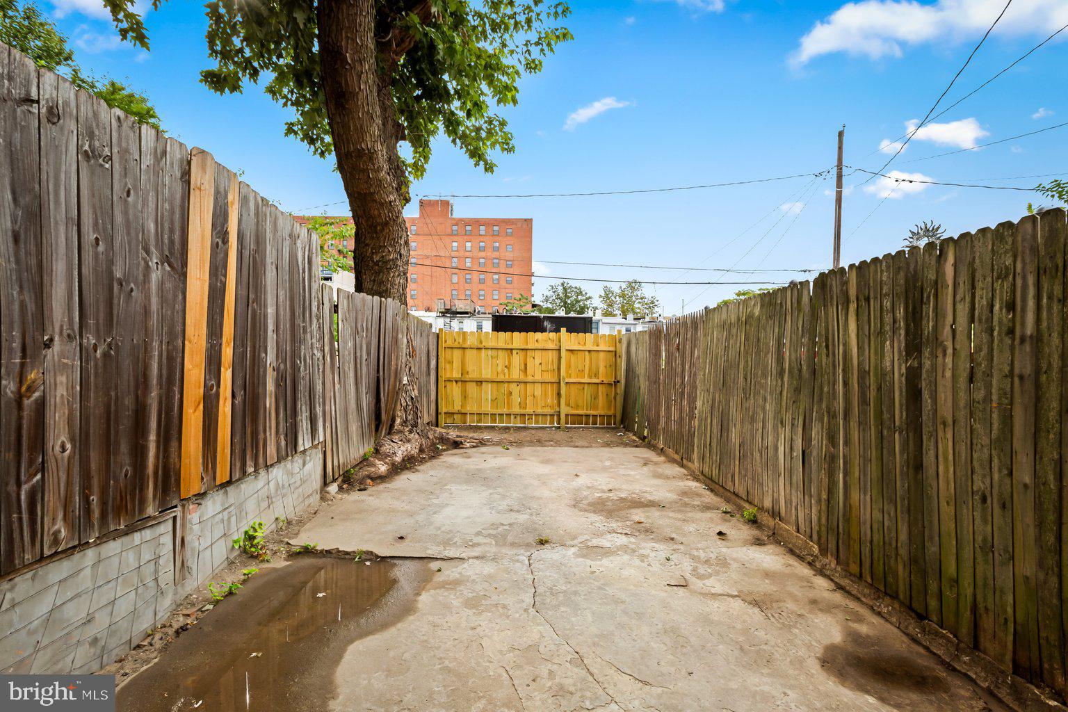 WASHINGTON VILLAGE - Residential