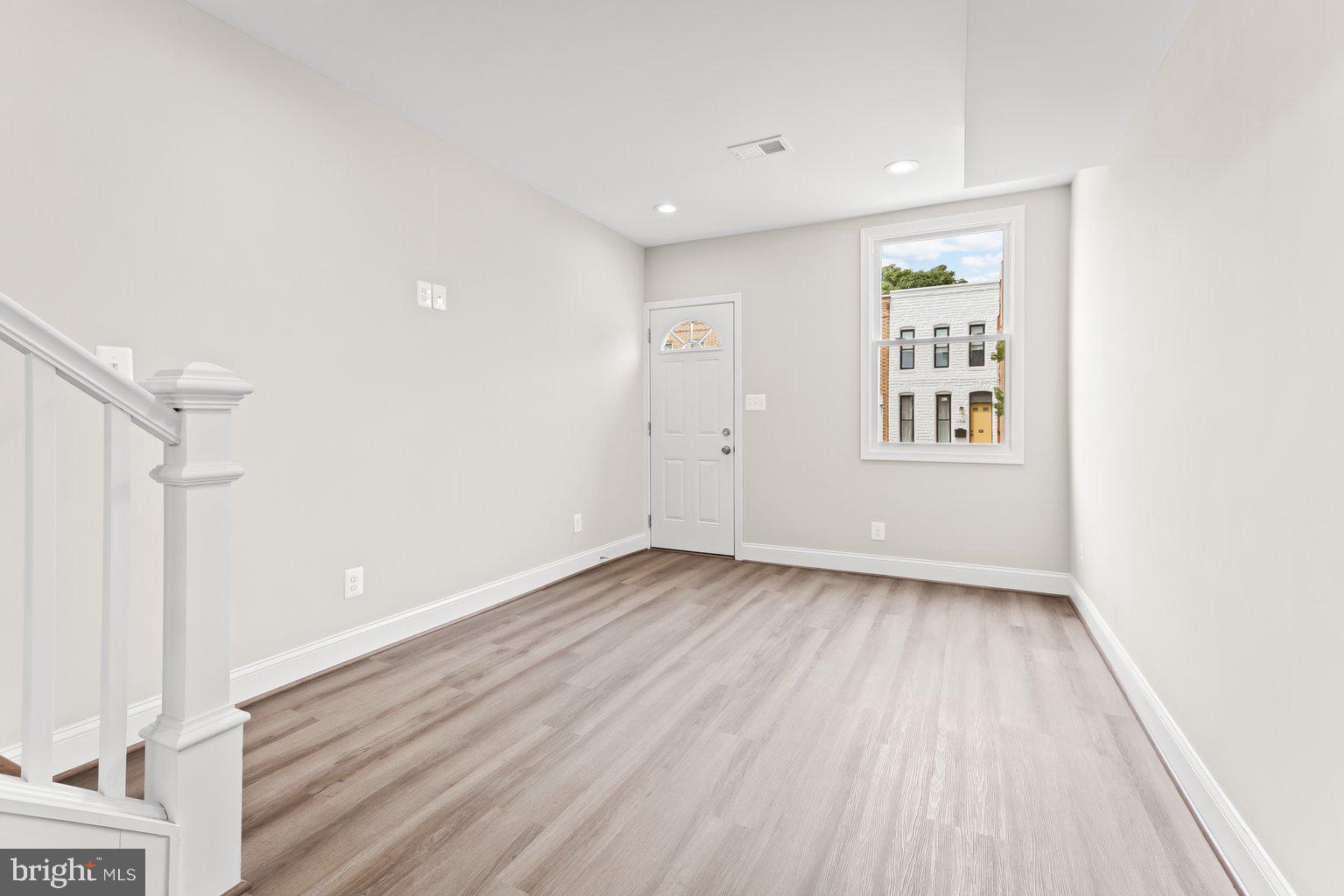 WASHINGTON VILLAGE - Residential