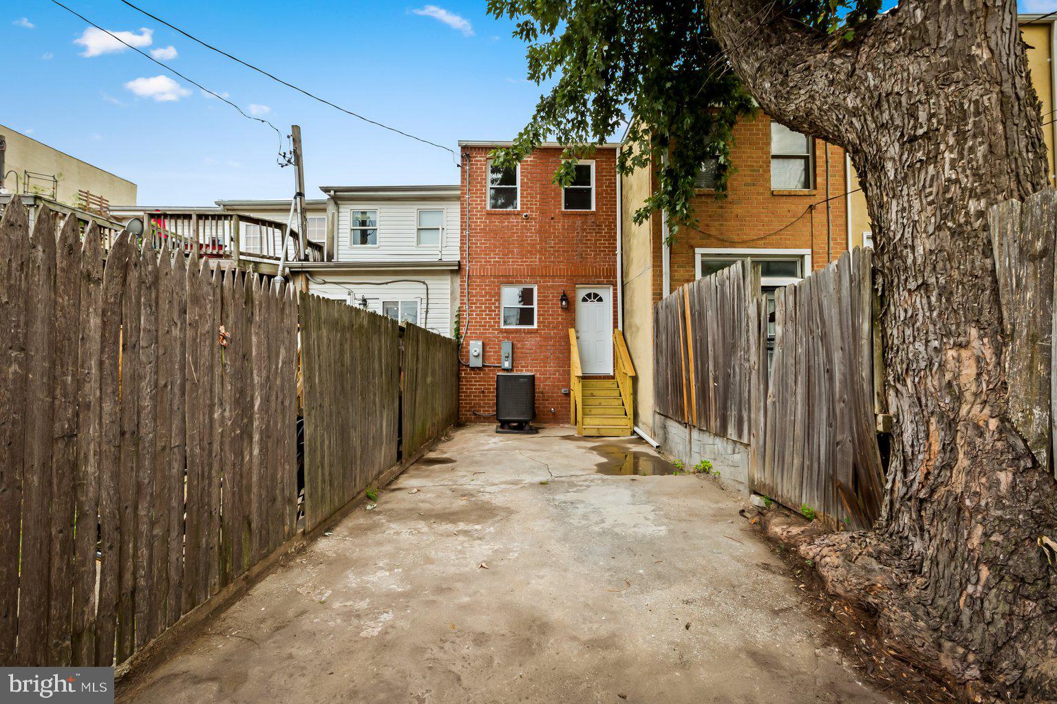 WASHINGTON VILLAGE - Residential