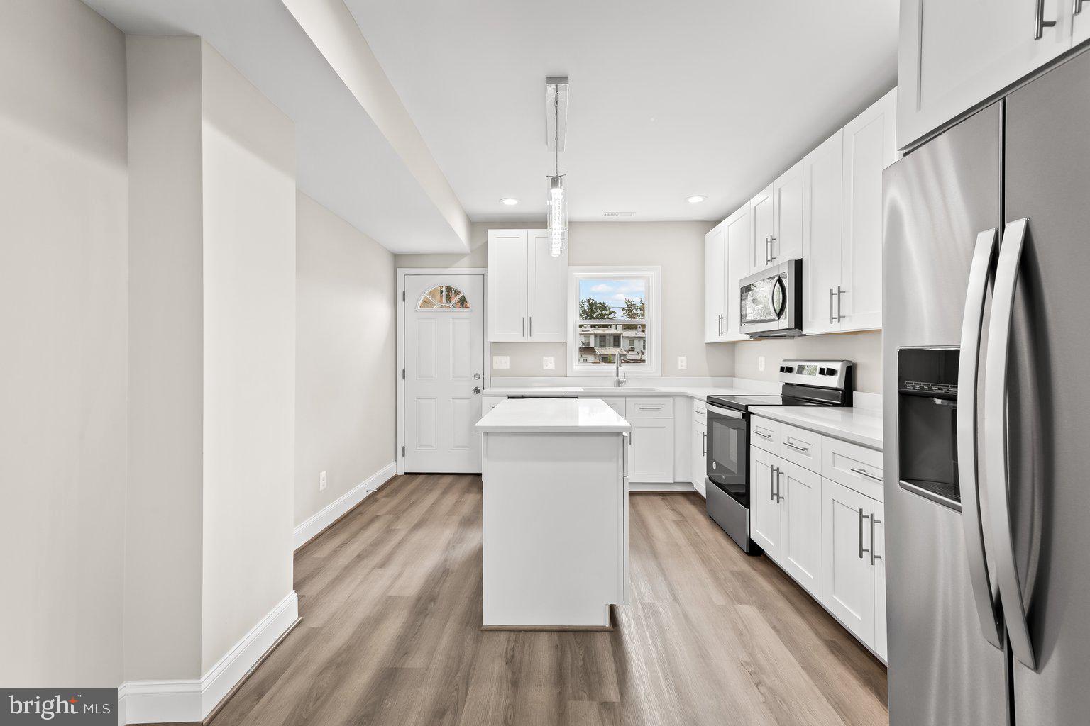 WASHINGTON VILLAGE - Residential