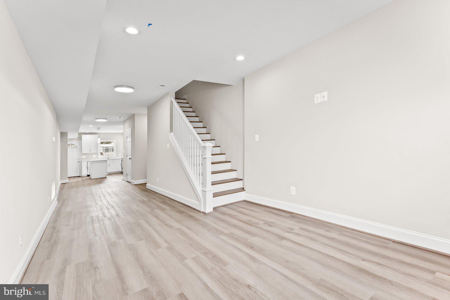 WASHINGTON VILLAGE - Residential