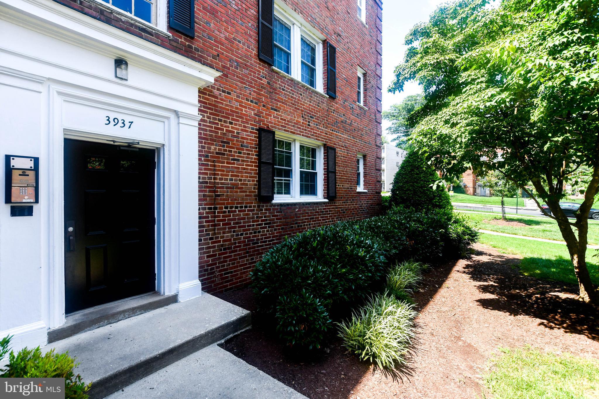 3937 PENNSYLVANIA AVENUE SE 102