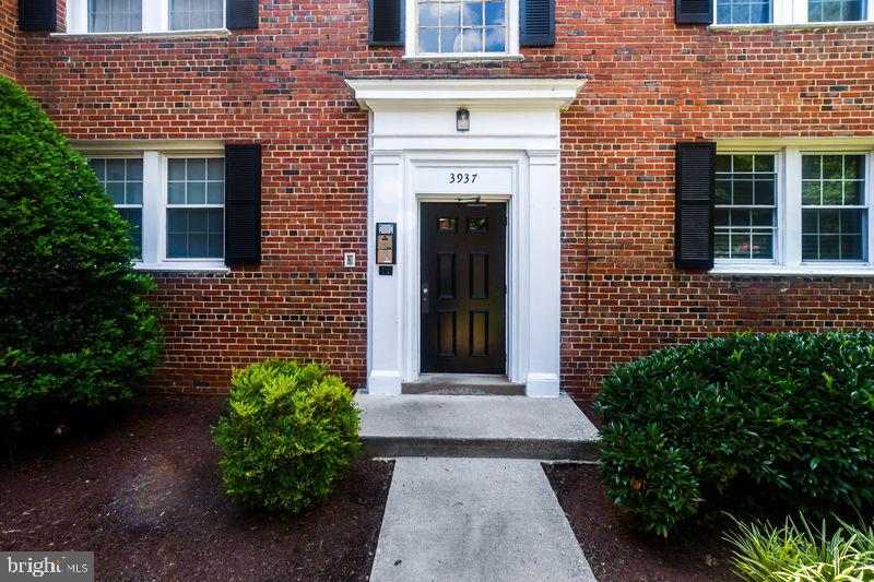 3937 PENNSYLVANIA AVENUE SE 102