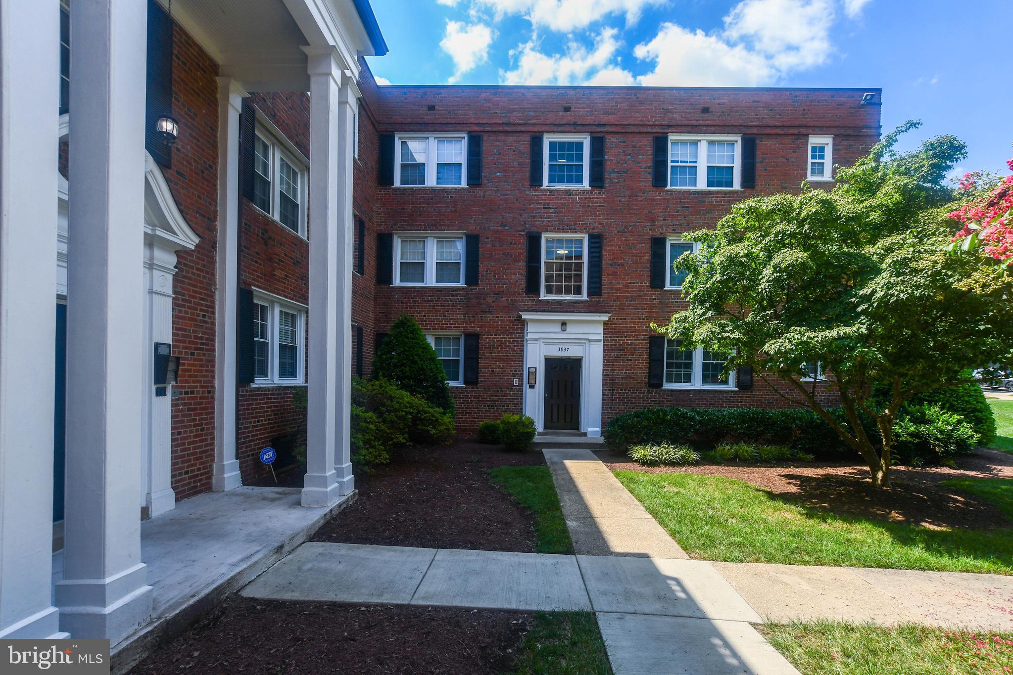 3937 PENNSYLVANIA AVENUE SE 102
