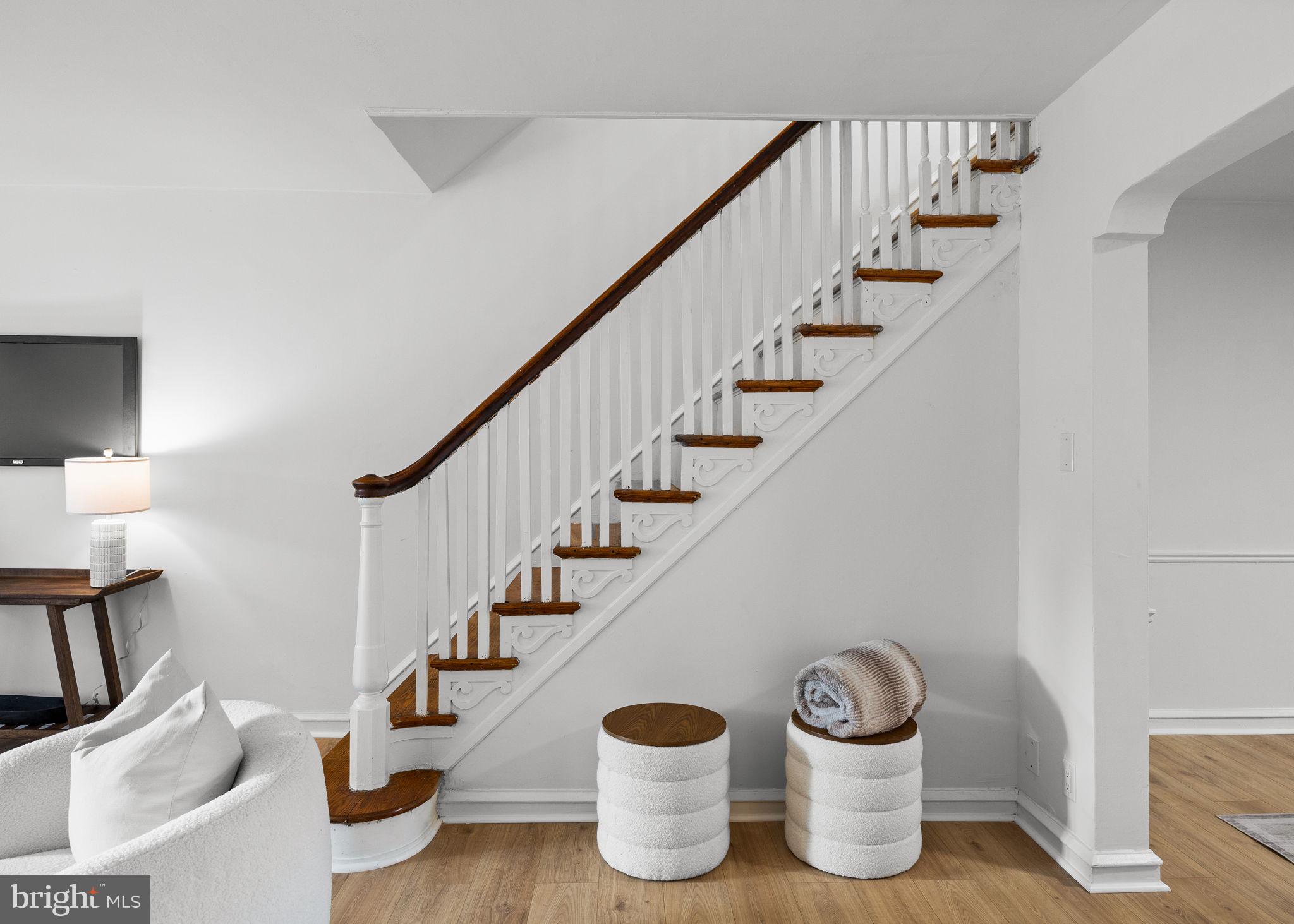 WEST OAK LANE - Residential