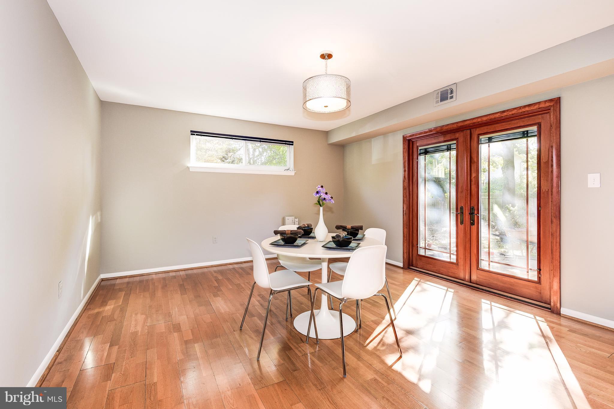 KEMP MILL ESTATES - Residential