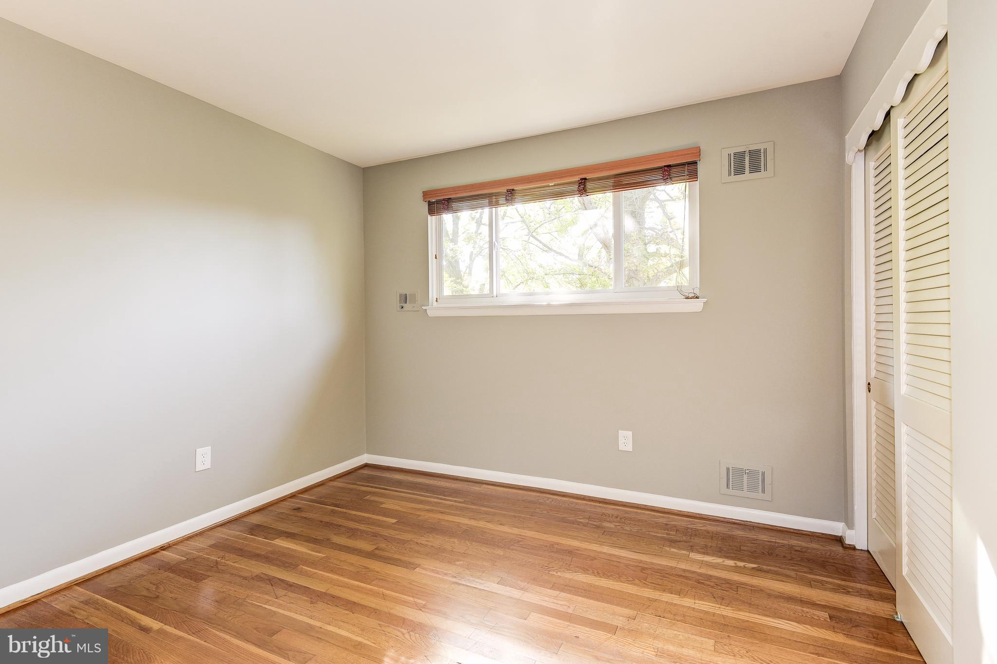 KEMP MILL ESTATES - Residential