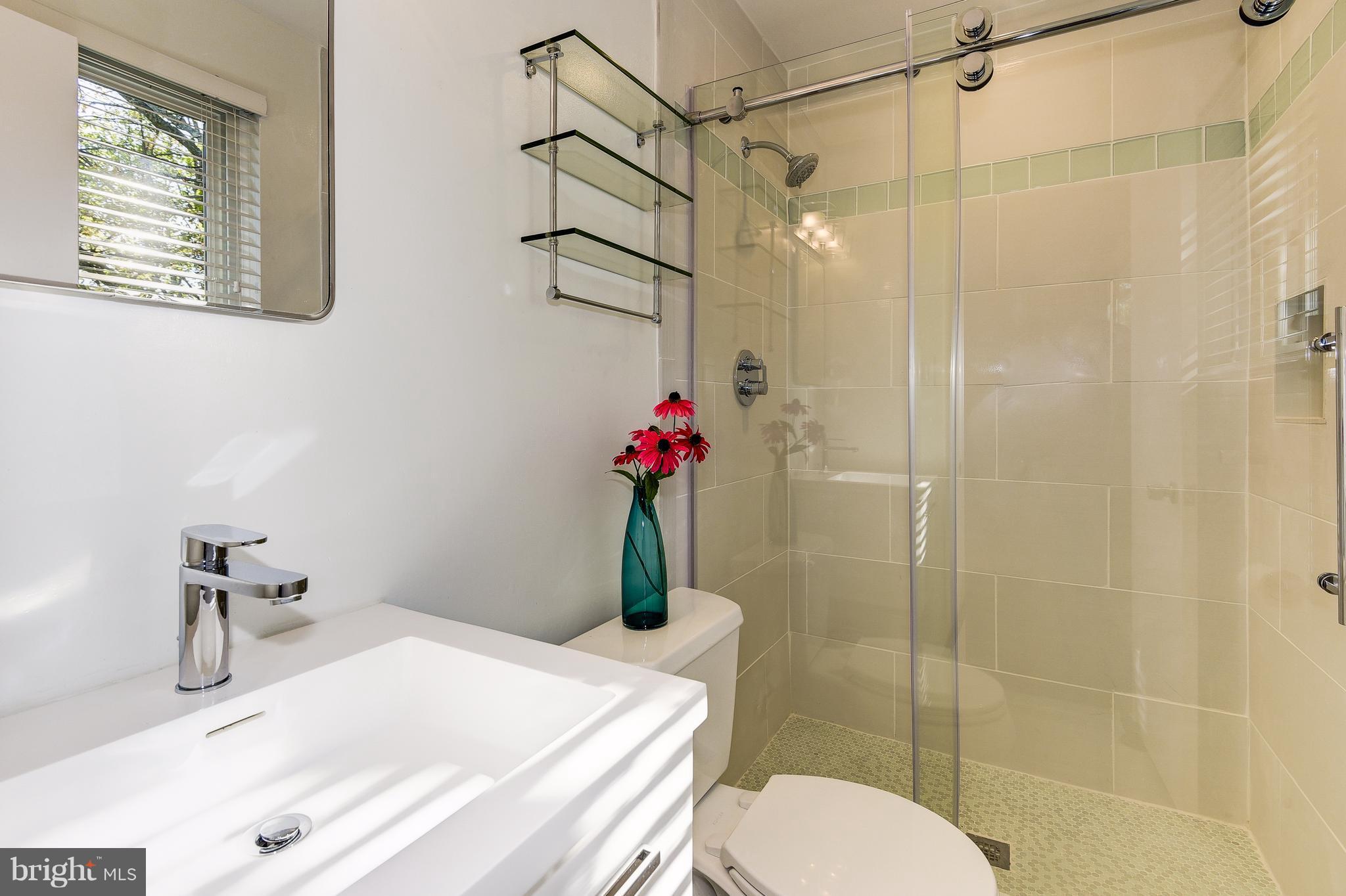 KEMP MILL ESTATES - Residential