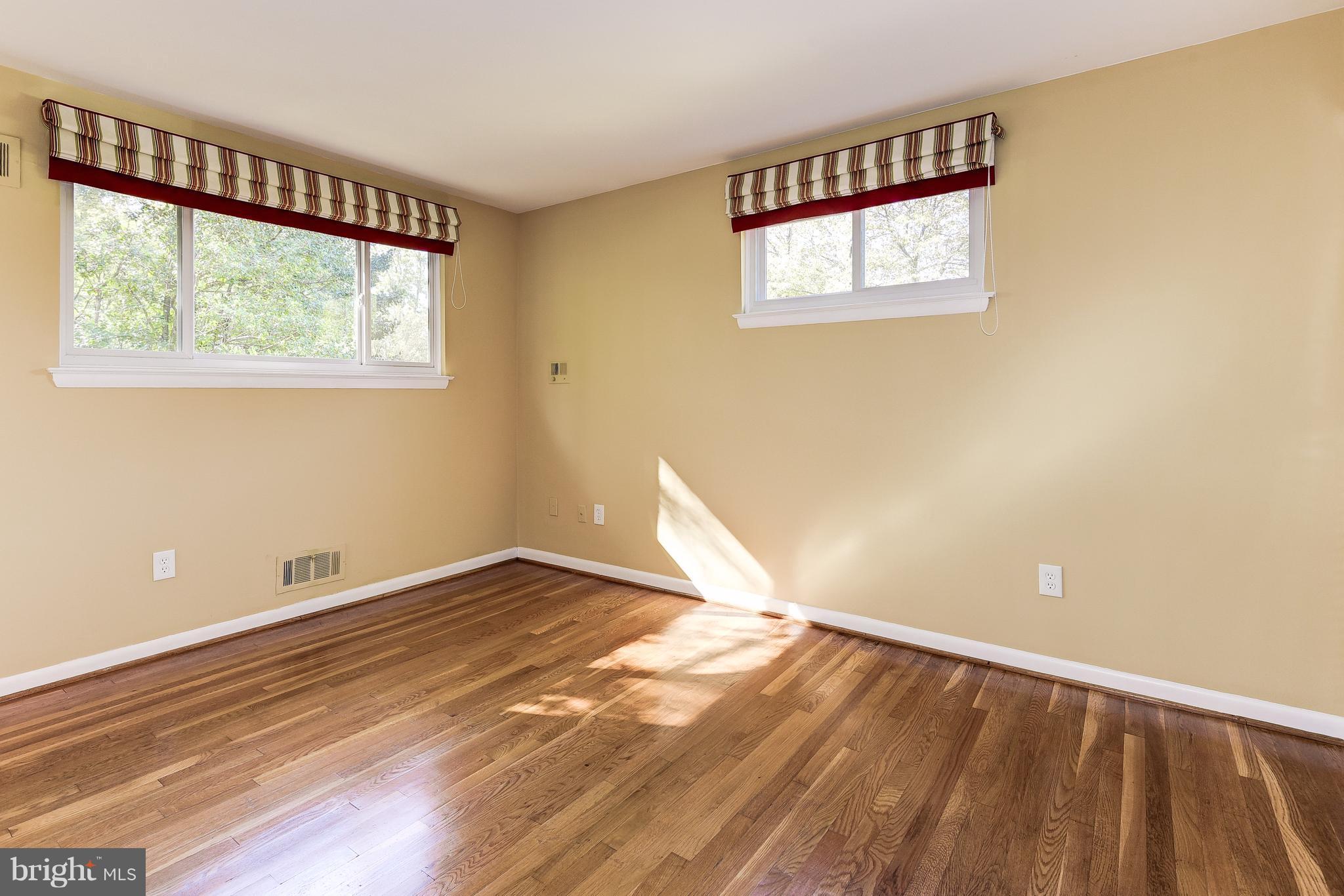 KEMP MILL ESTATES - Residential