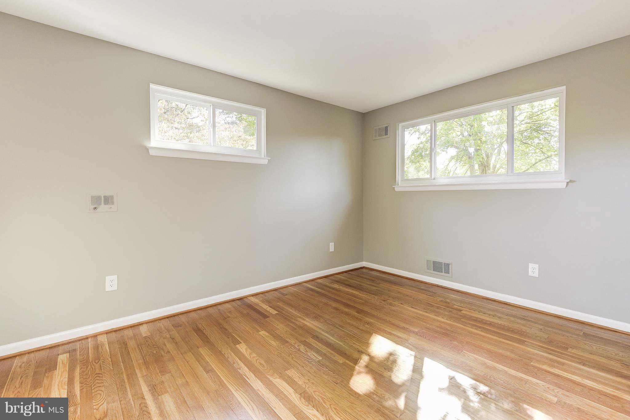 KEMP MILL ESTATES - Residential