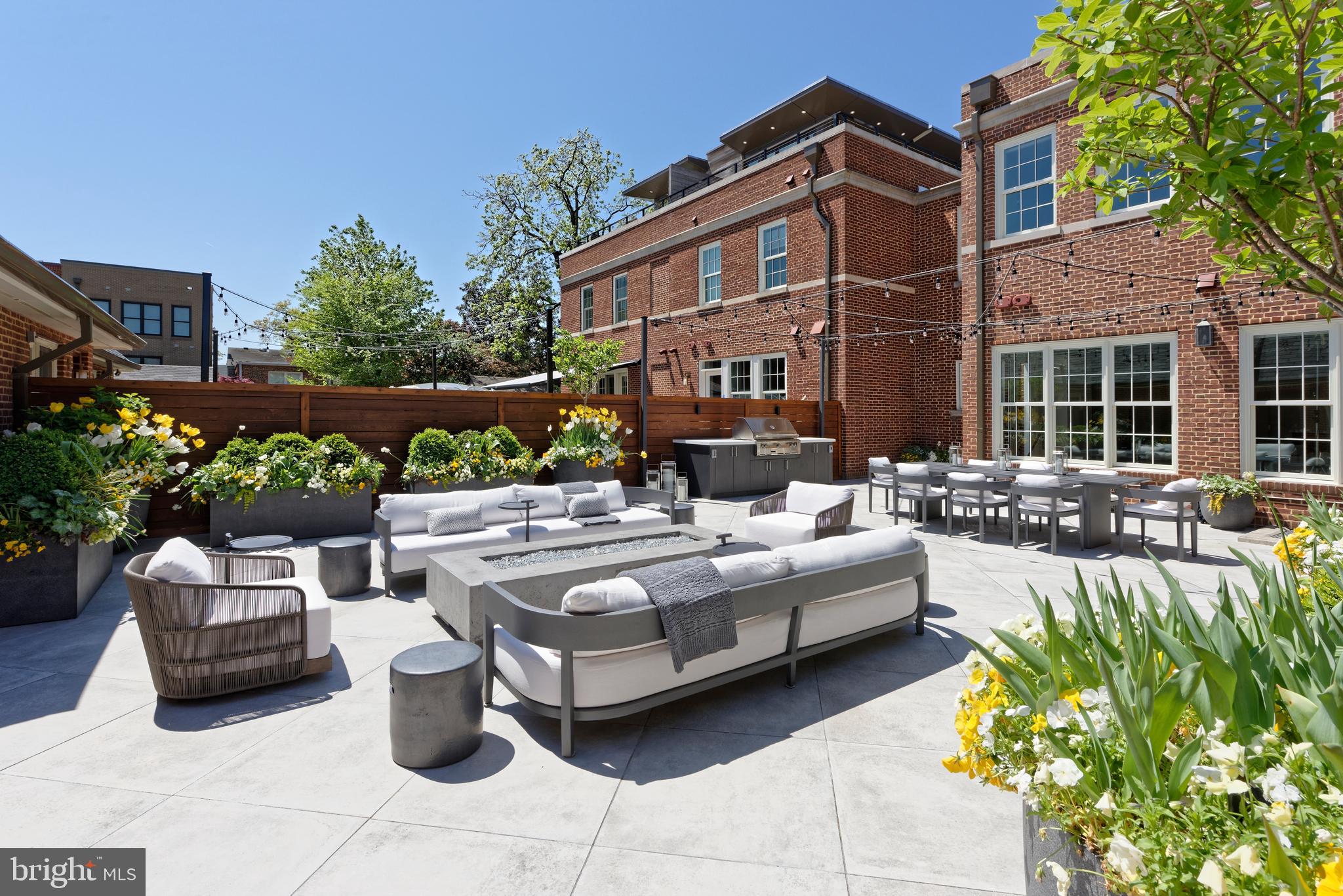 BRIGHTLEAF AND COOPER - Residential