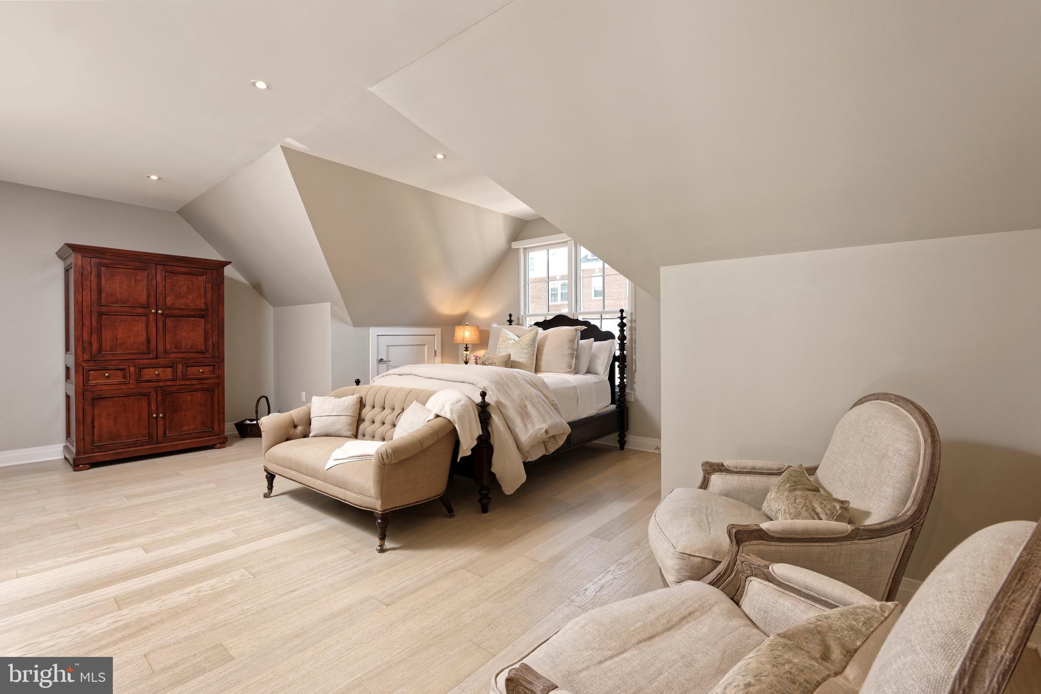 BRIGHTLEAF AND COOPER - Residential