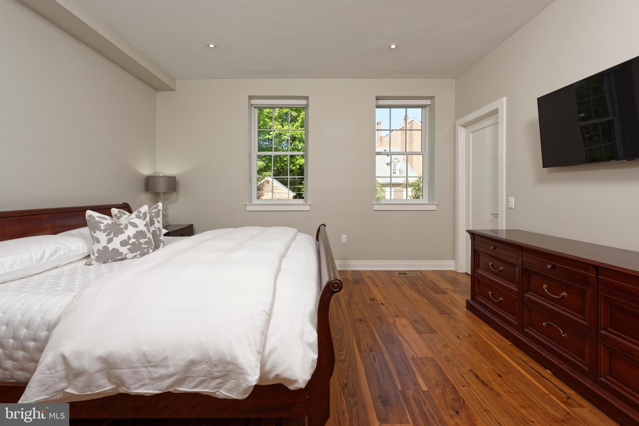 BRIGHTLEAF AND COOPER - Residential